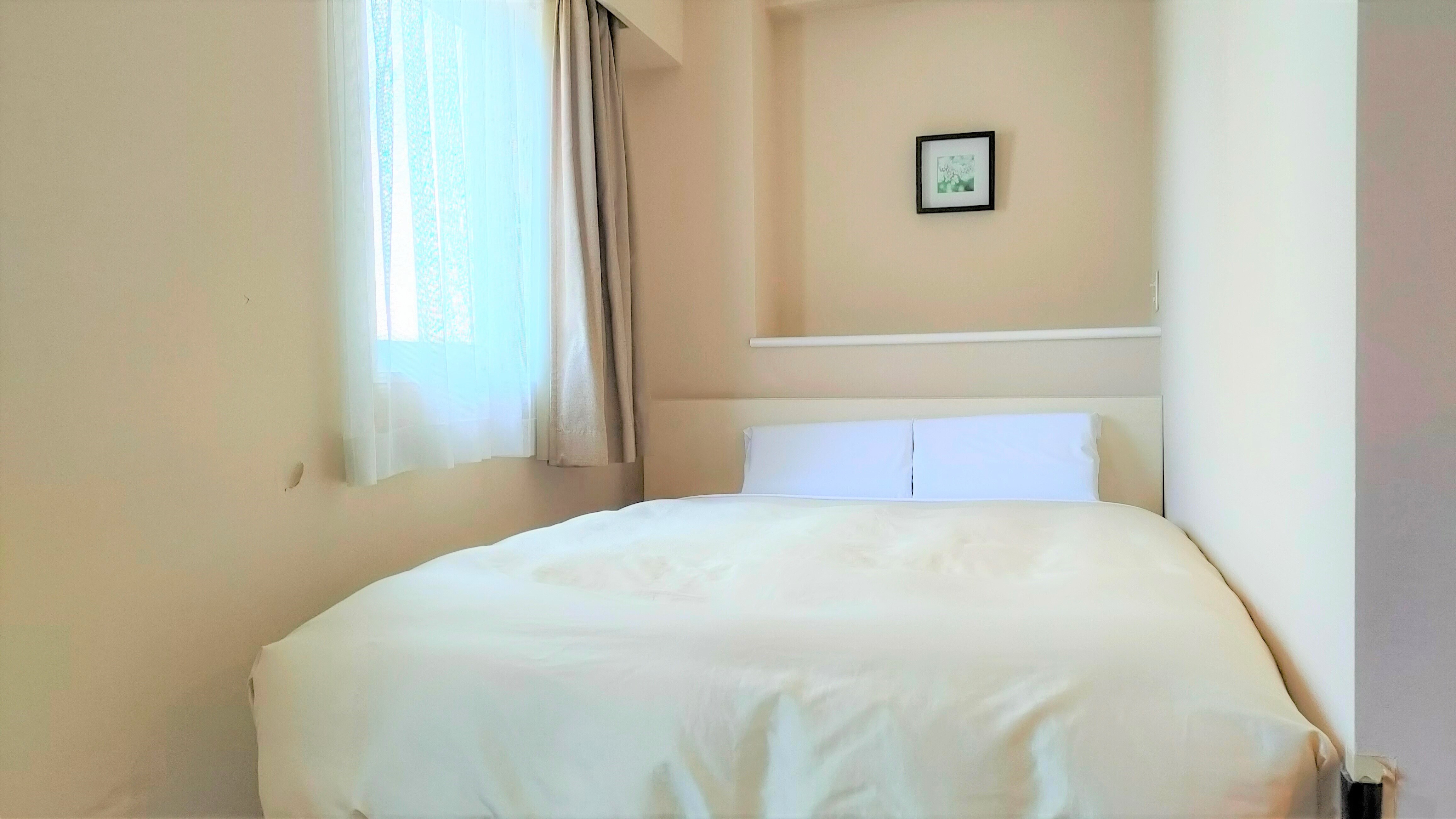 Double room (bed width 140 cm)