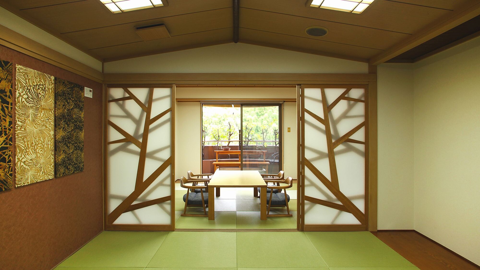◆ A two-room room with a footbath. It is a spacious room.