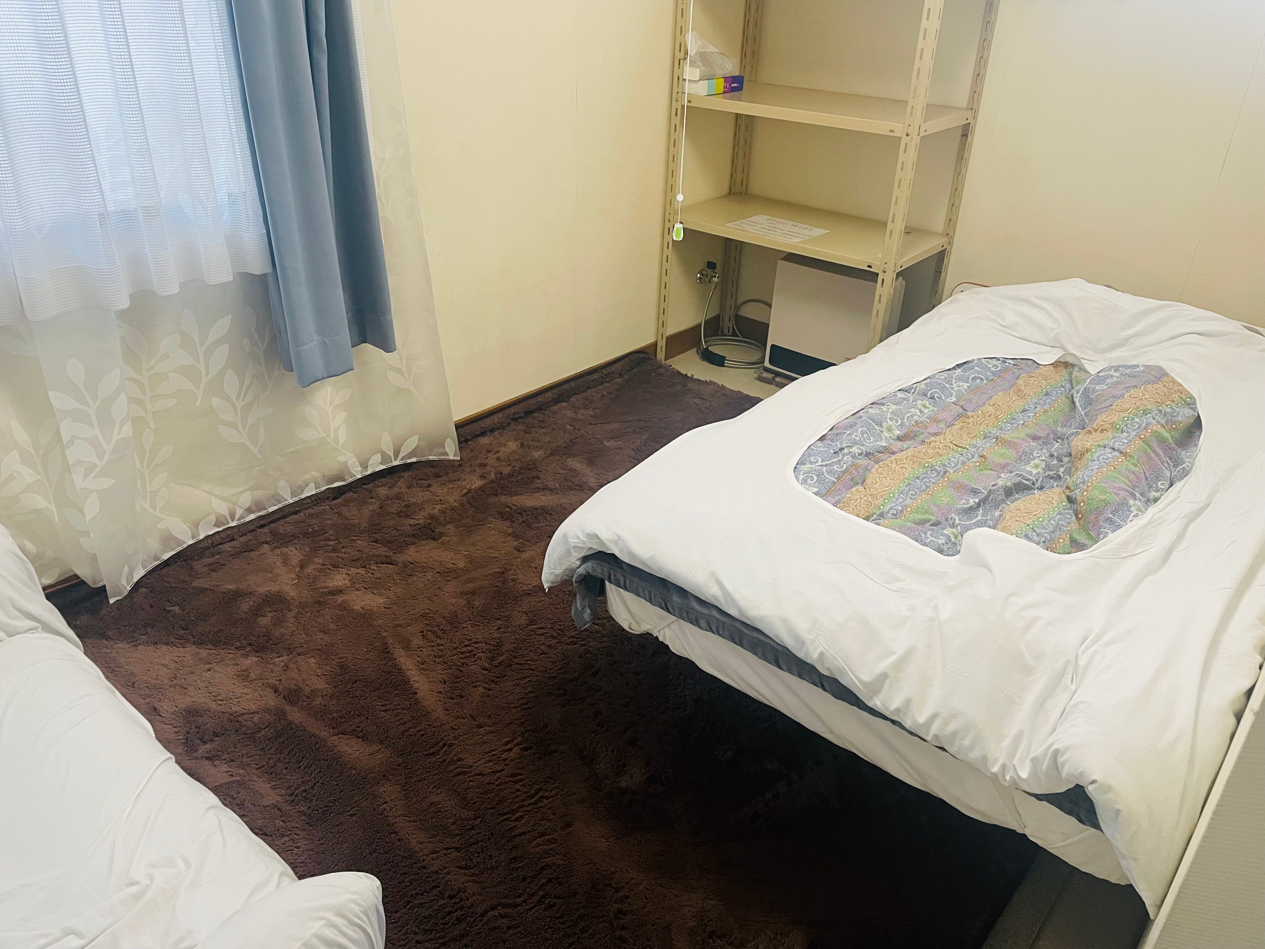 (Annex) 1-2 person rooms