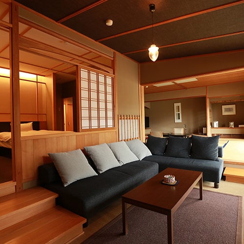 [Kamatsutei / Five-star guest room (with open-air bath on the top floor)]
