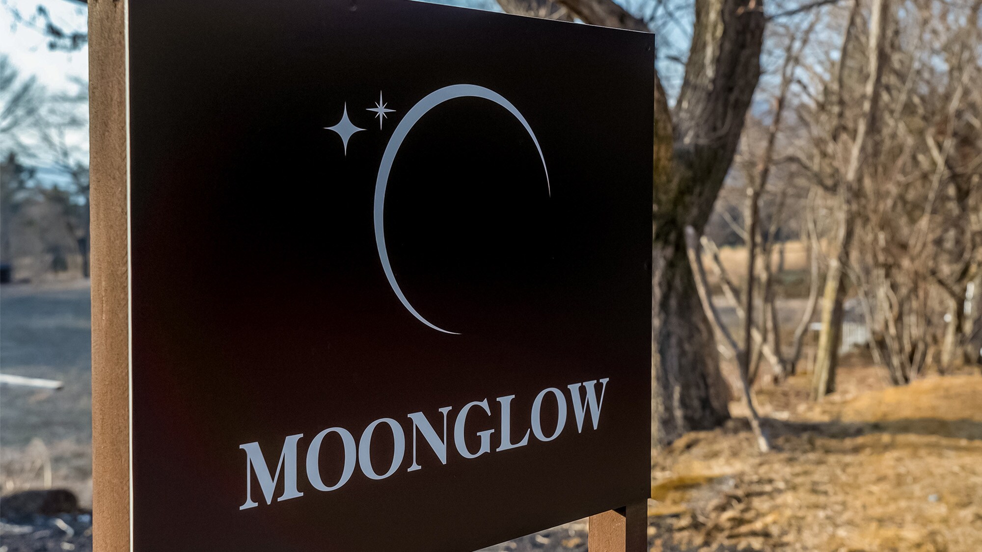 ・Welcome to "MOON GLOW"!