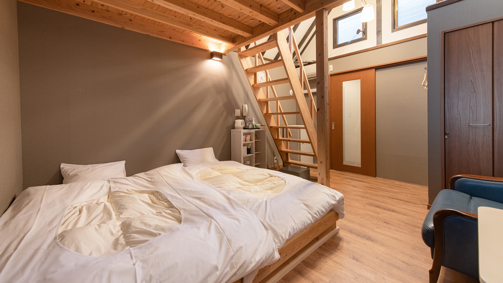 *帶半露天浴池（雙床）的小屋範例
