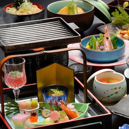 ■ Seasonal Kaiseki cuisine that showcases the chef's skills (spring example)