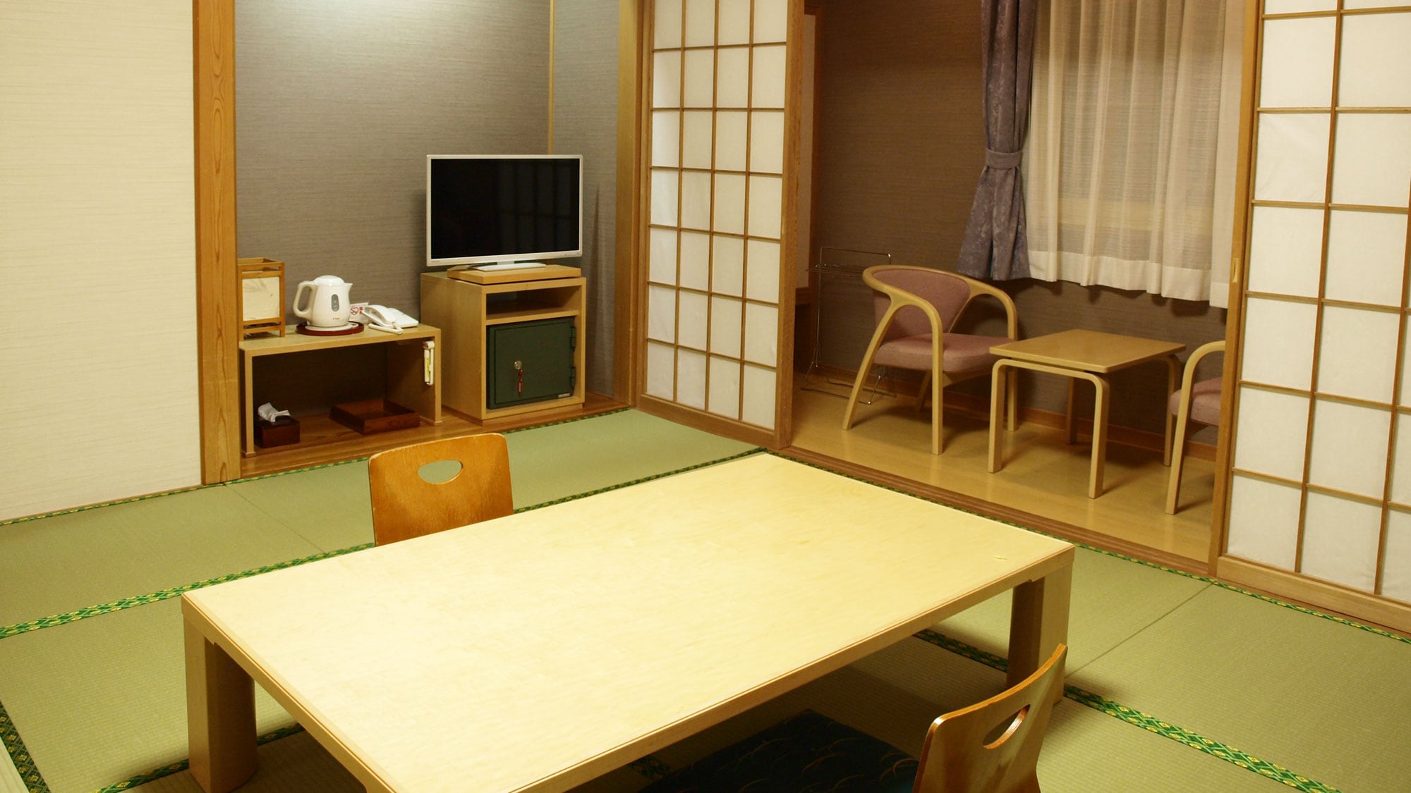Japanese-style room 10 tatami mats <no view> / no bus, an example