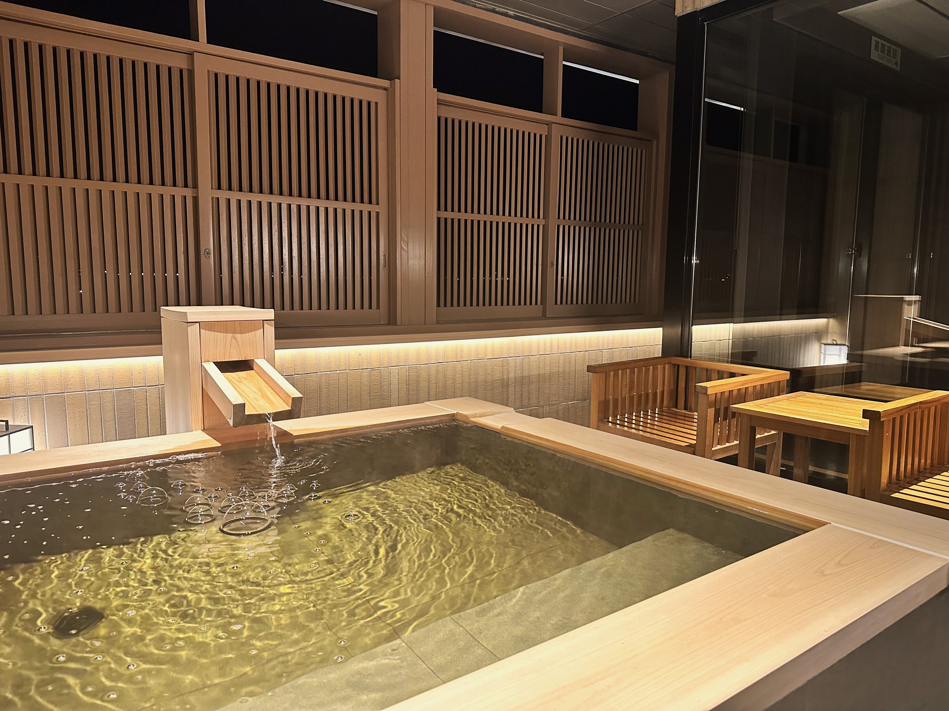 Luxury Suite