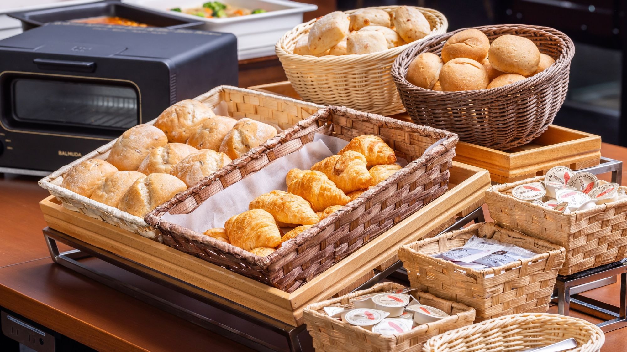 ◆Breakfast｜We also have a wide variety of breads