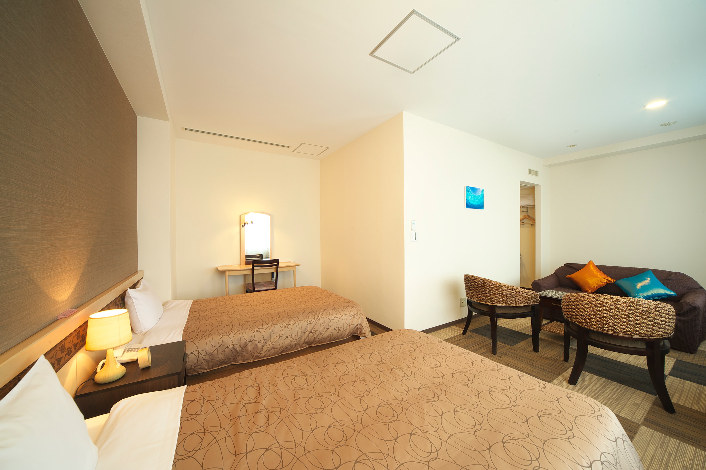 Deluxe twin room * The photo is an example