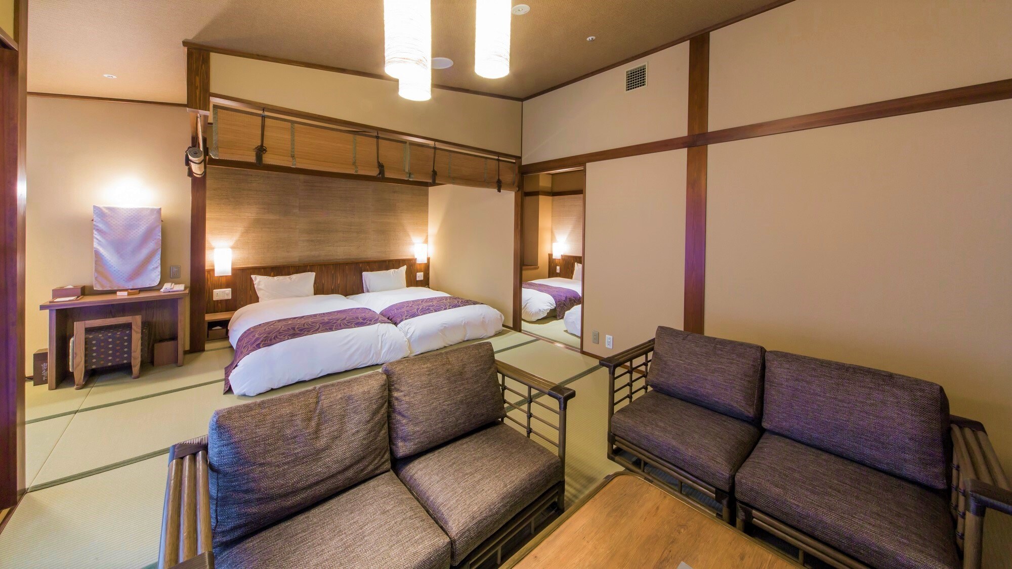 Natural hot spring with open-air bath, suite 70 square meters / 4 people capacity