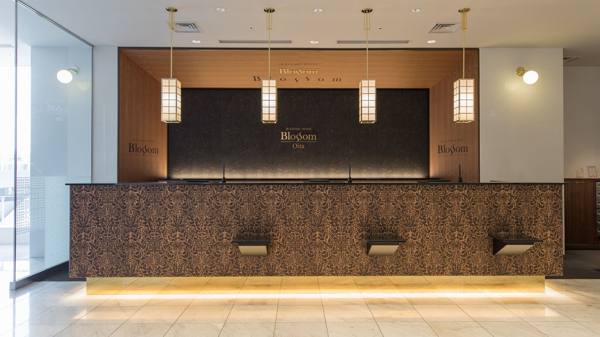 ◆ Facilities | 8th floor, front desk