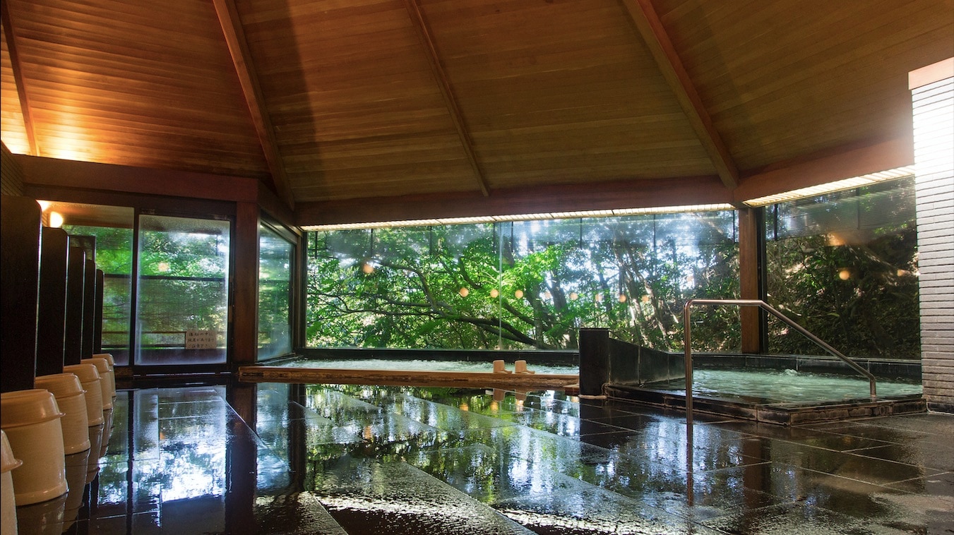 Panoramic bath "Hakkakudo"