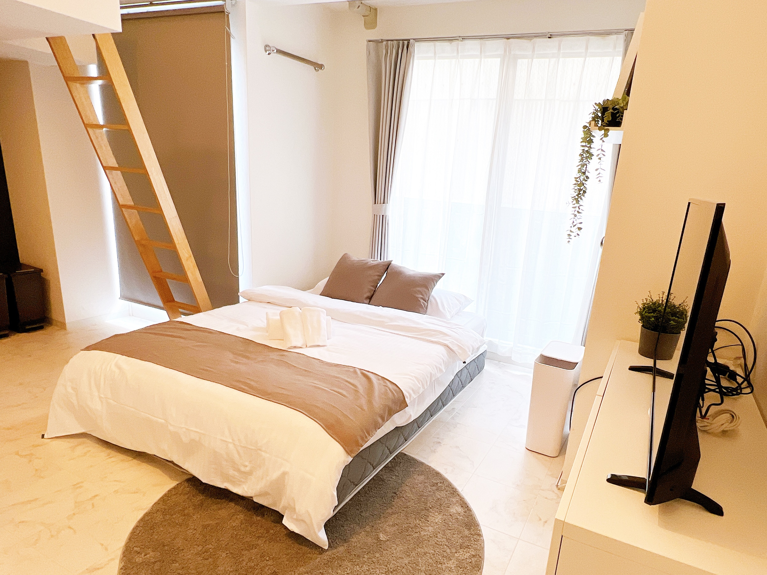 Room 201