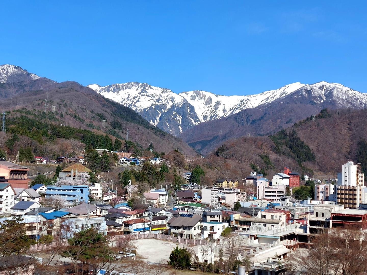20260409_084739　谷川岳.jpg