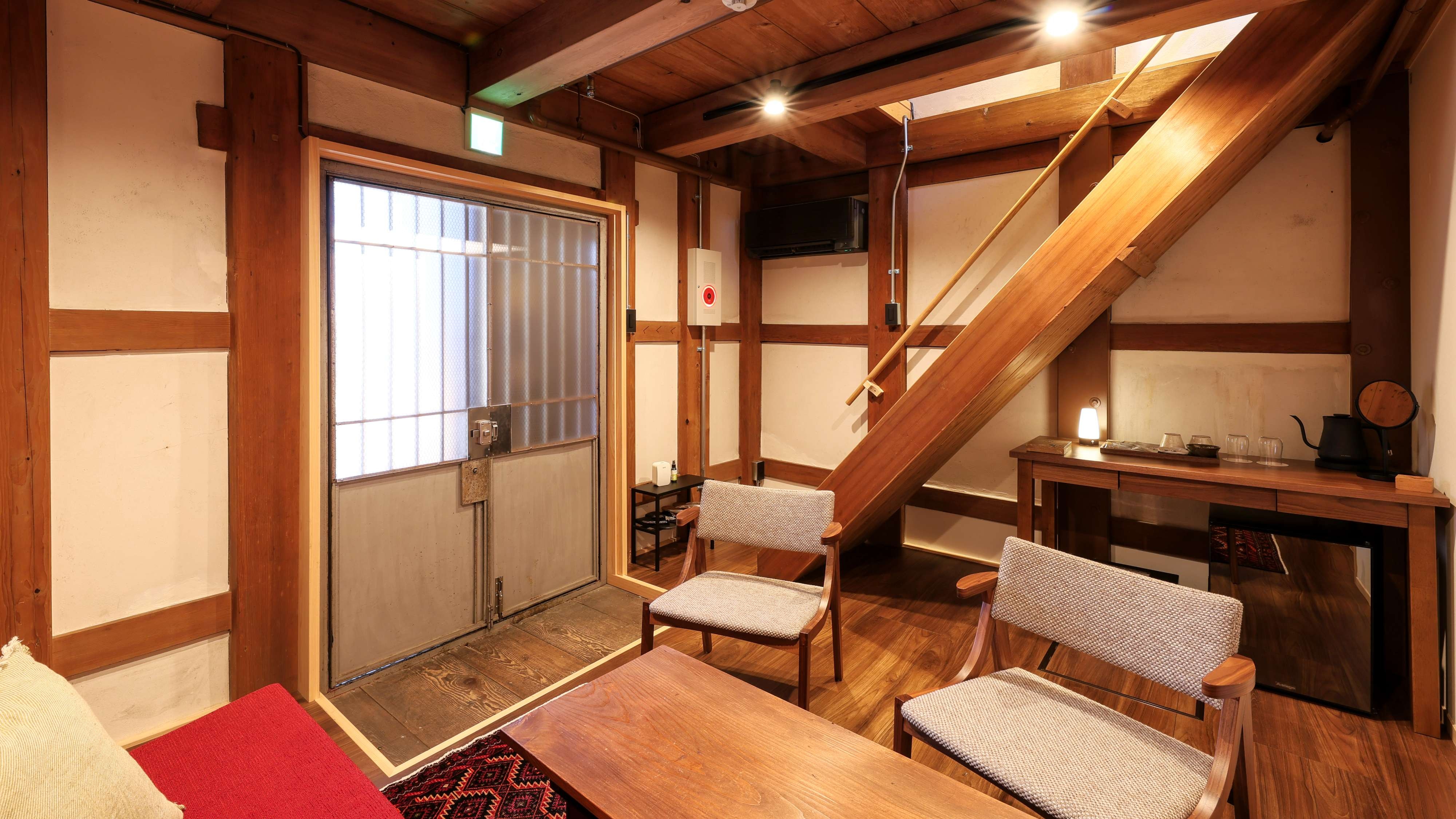 ■FUKO (40m2/twin/2 people/1F living room/2F bedroom)