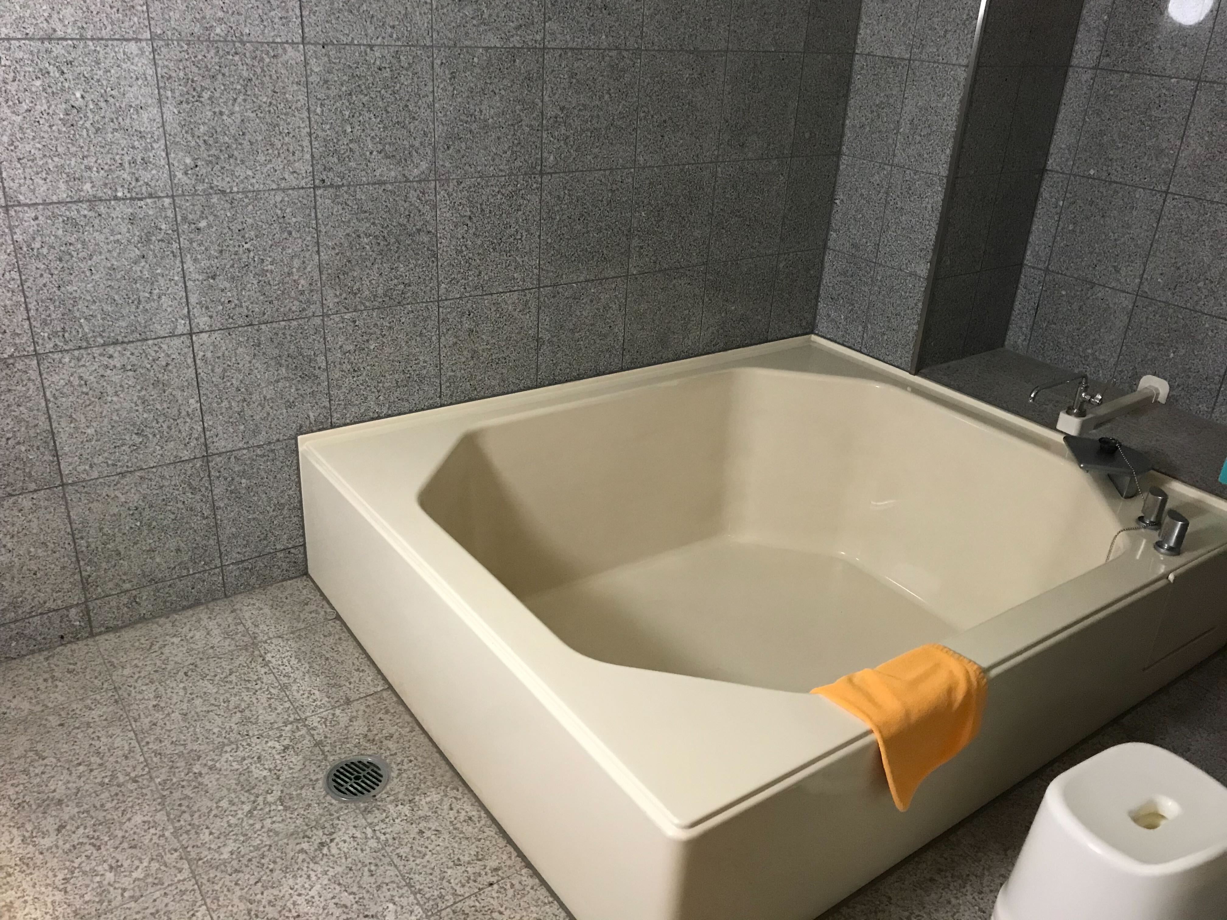 Annex Japanese-Western room with hot spring bath (4 people)
