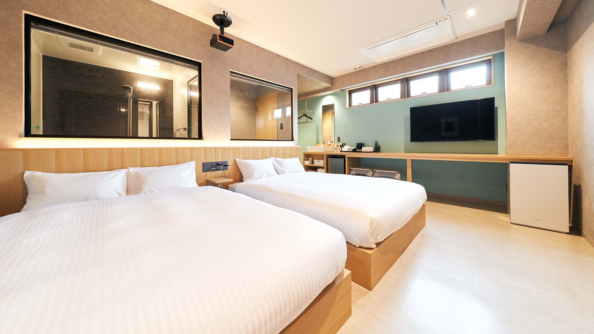 ・ [1st floor] Twin room / Room based on refreshing green is a spacious 28m2 design!