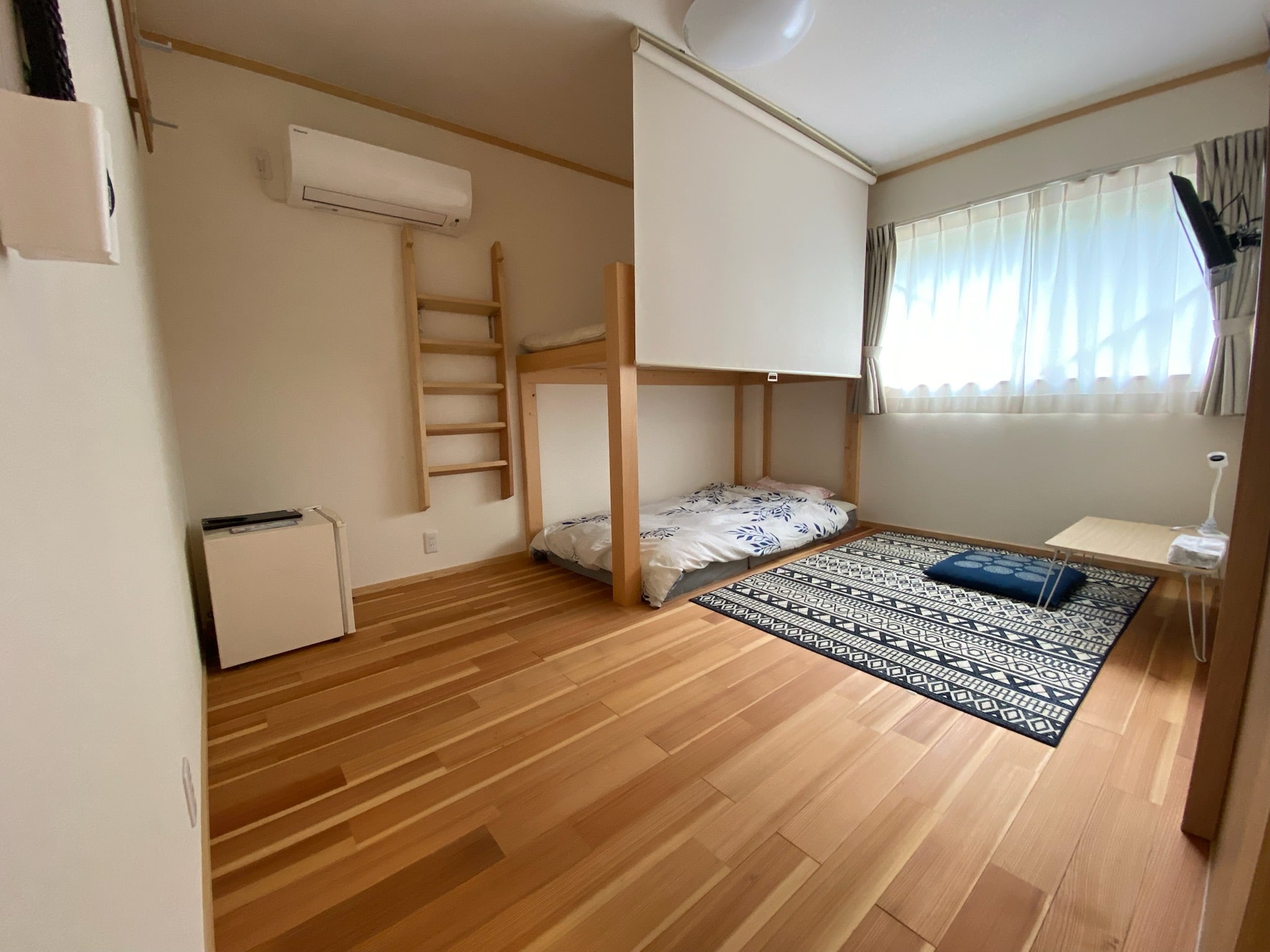Wajiki (Western-style room with bunk beds) 5.5 tatami mats