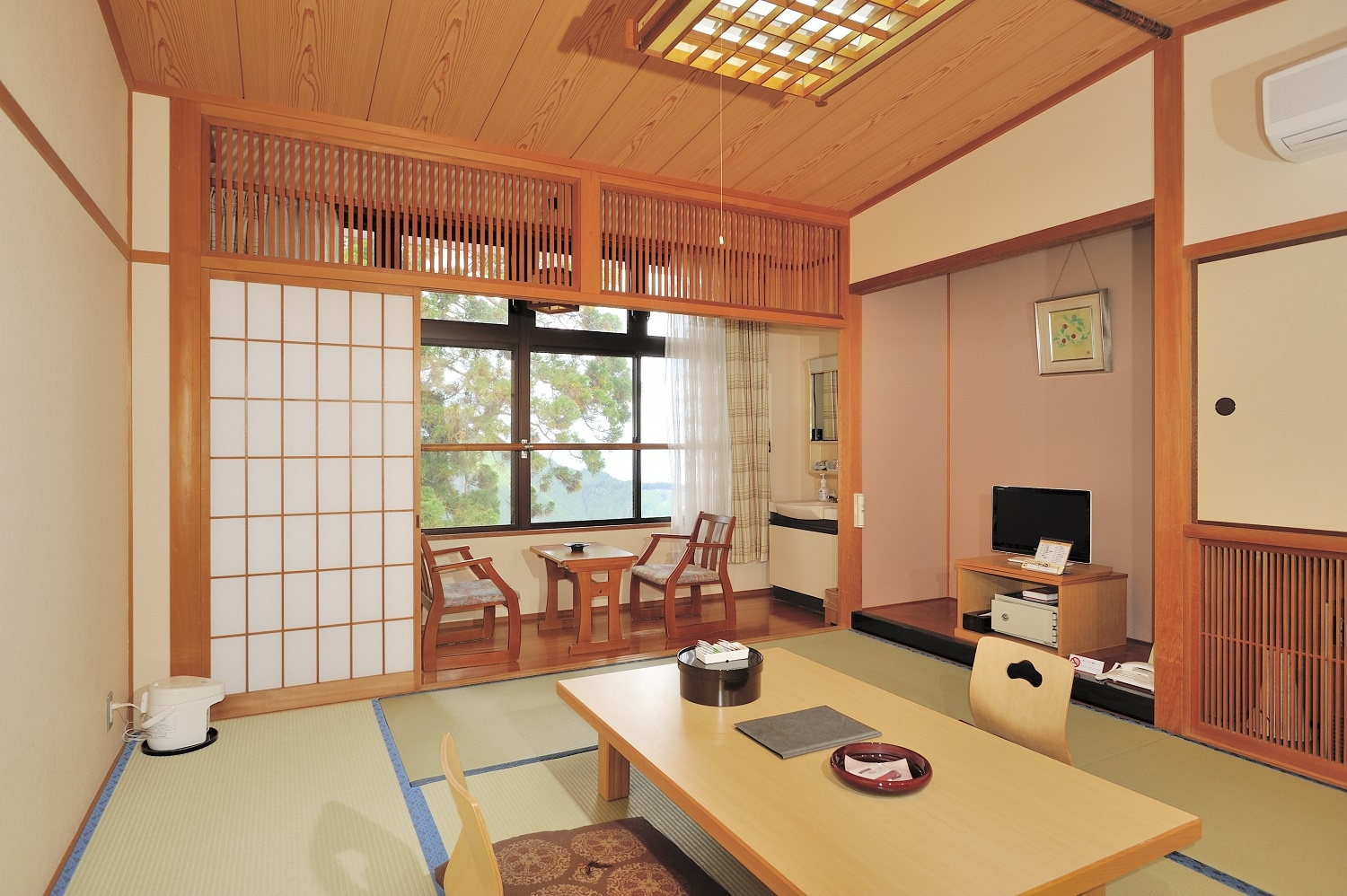 Annex Hokurei/Cedar Grove side toilet included [Smoking allowed]