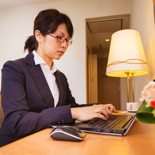 ■Great for business! Internet connection (wired LAN format) Wi-Fi adapters available for rental for a fee. 500 yen/