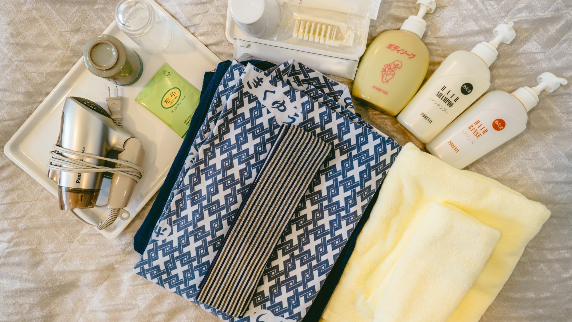 [สิ่งอำนวยความสะดวกในห้องพัก] รายการสิ่งอำนวยความสะดวกในห้องพัก (ยูกาตะ, ผ้าเช็ดตัว, ไดร์เป่าผม, แชมพู, มีดโกน ฯลฯ)