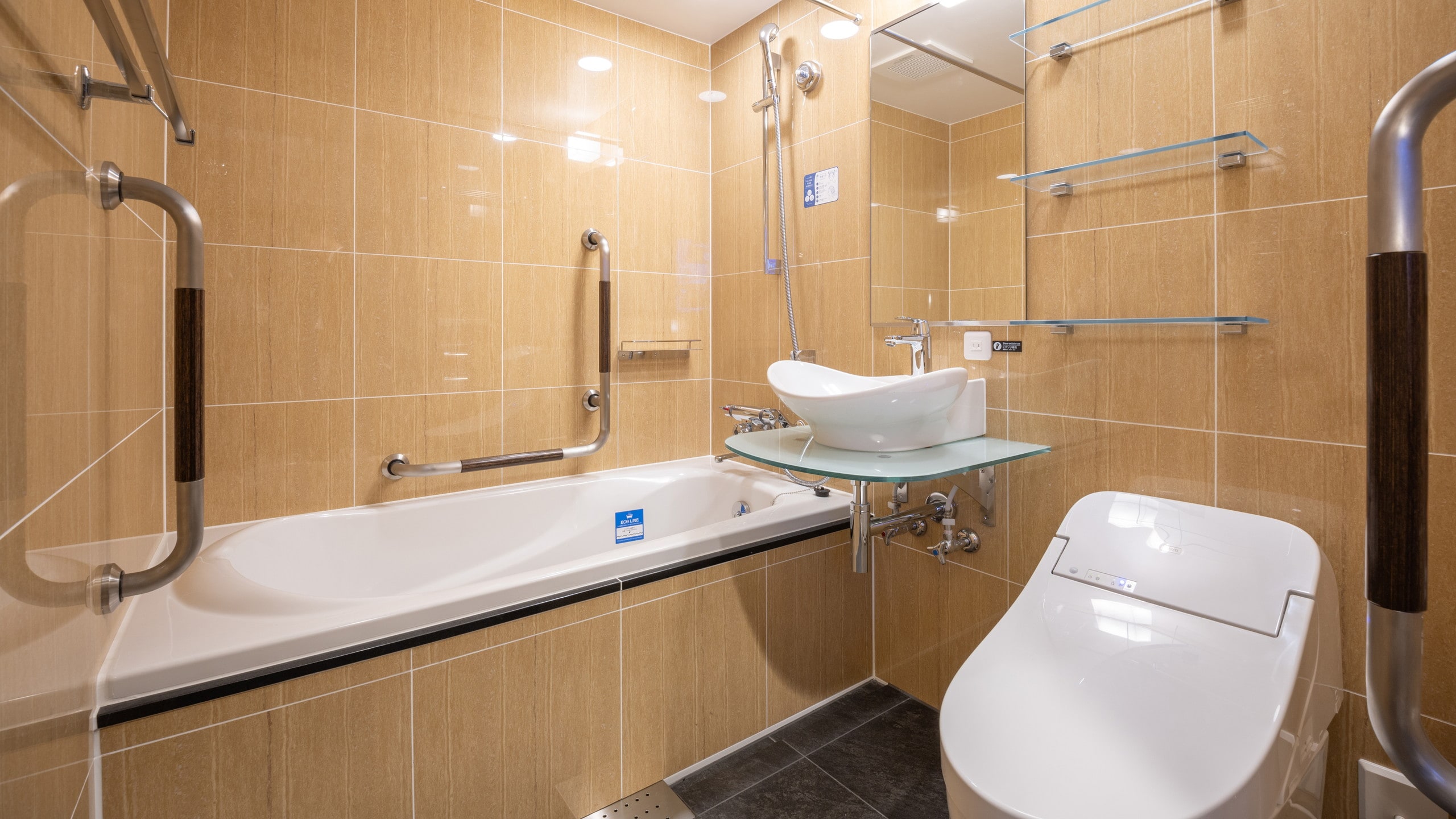 豪華雙床房浴室