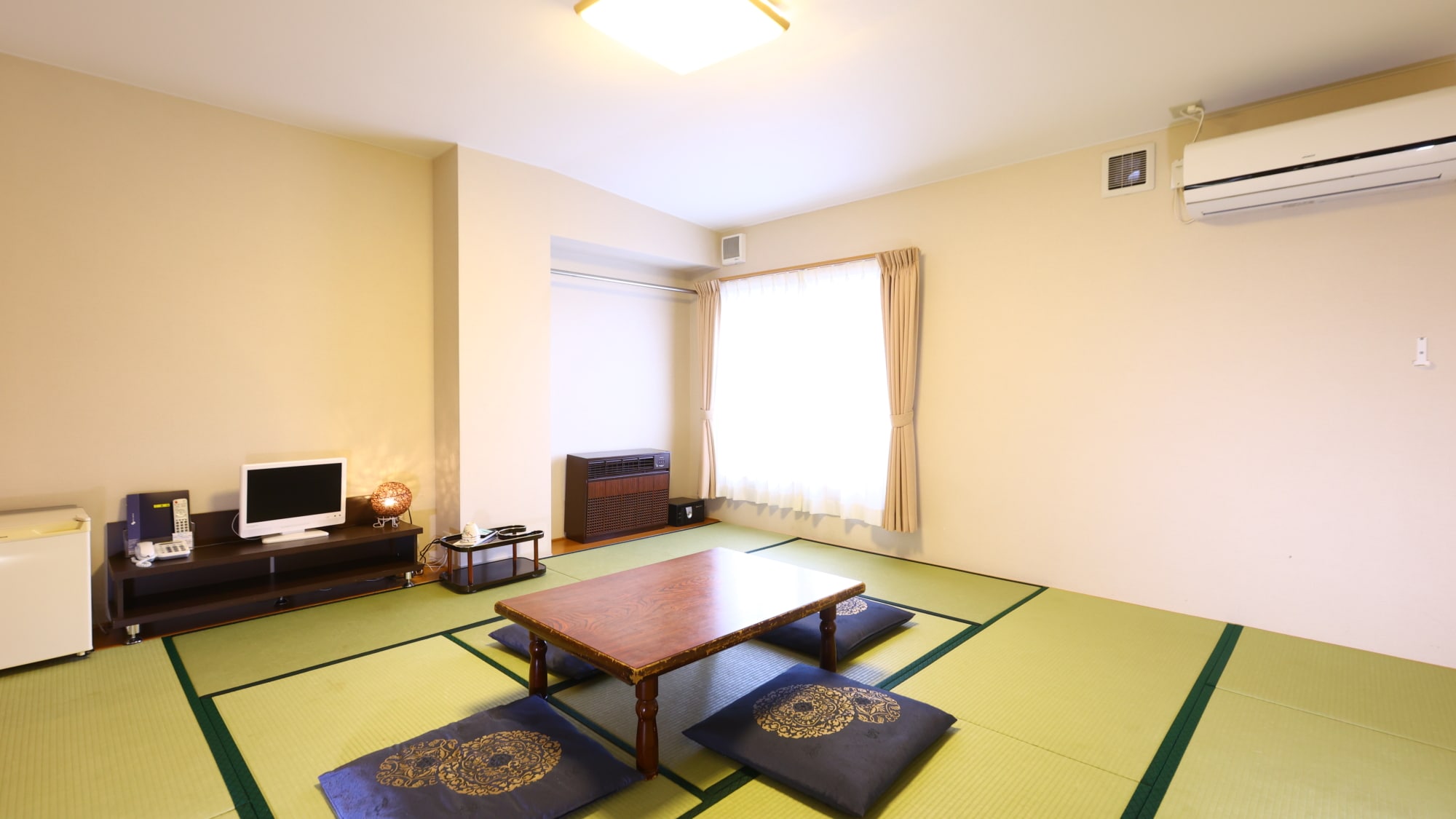 日式房間的例子。推薦給團體和家庭。