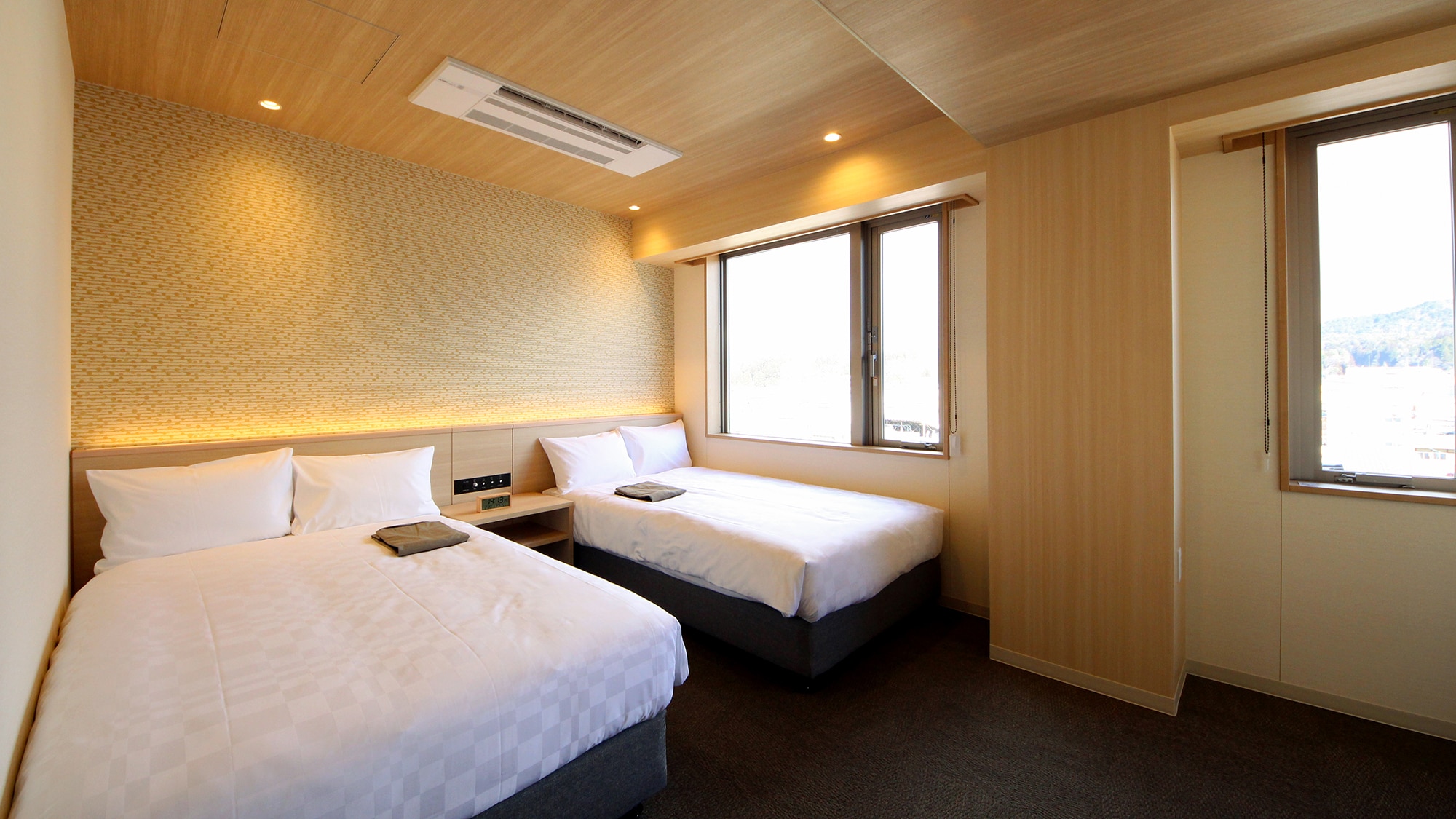 ◆Universal Twin Room (example of guest room)