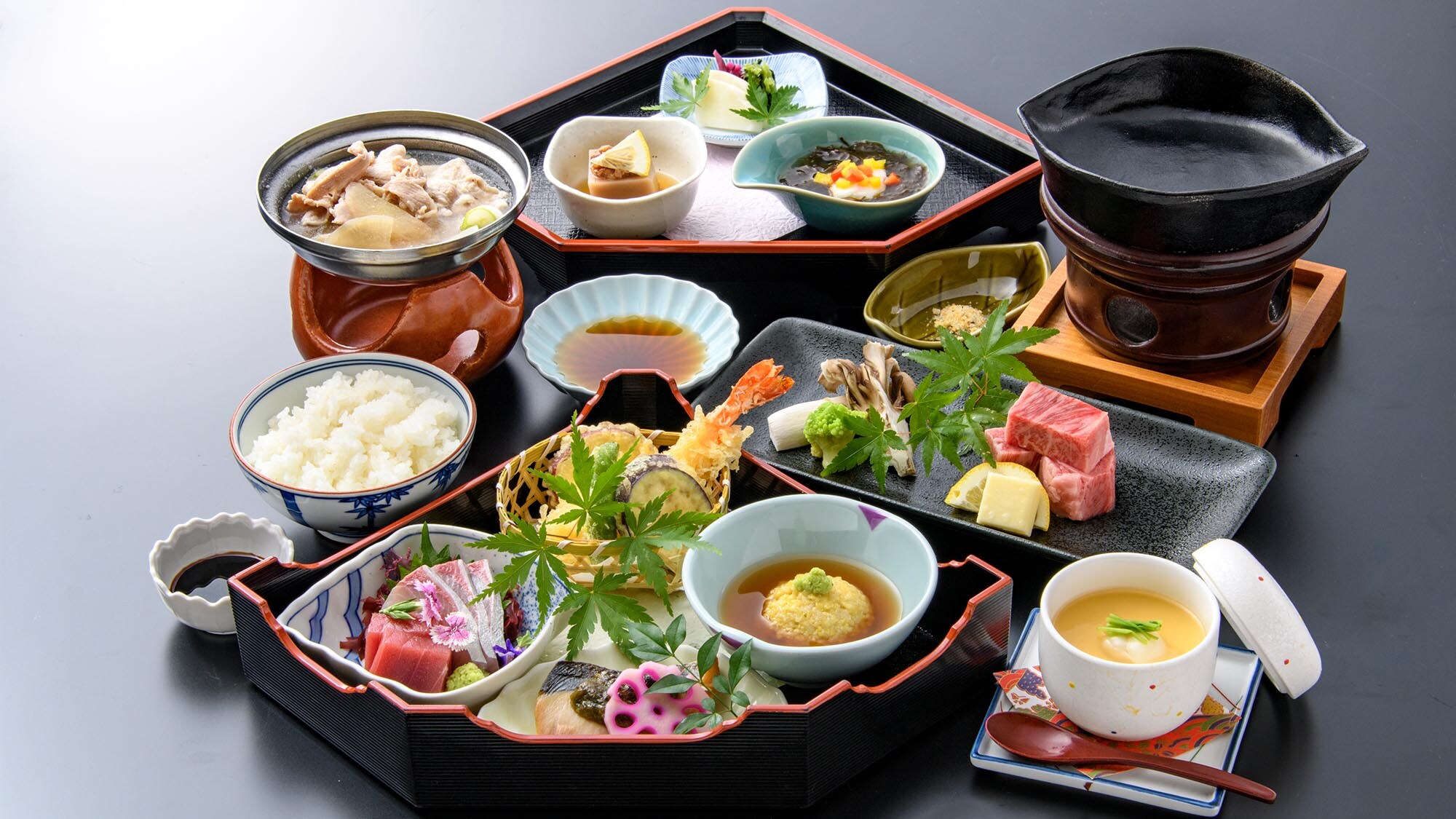 Dinner: Touji bento with beef steak. *Dish image