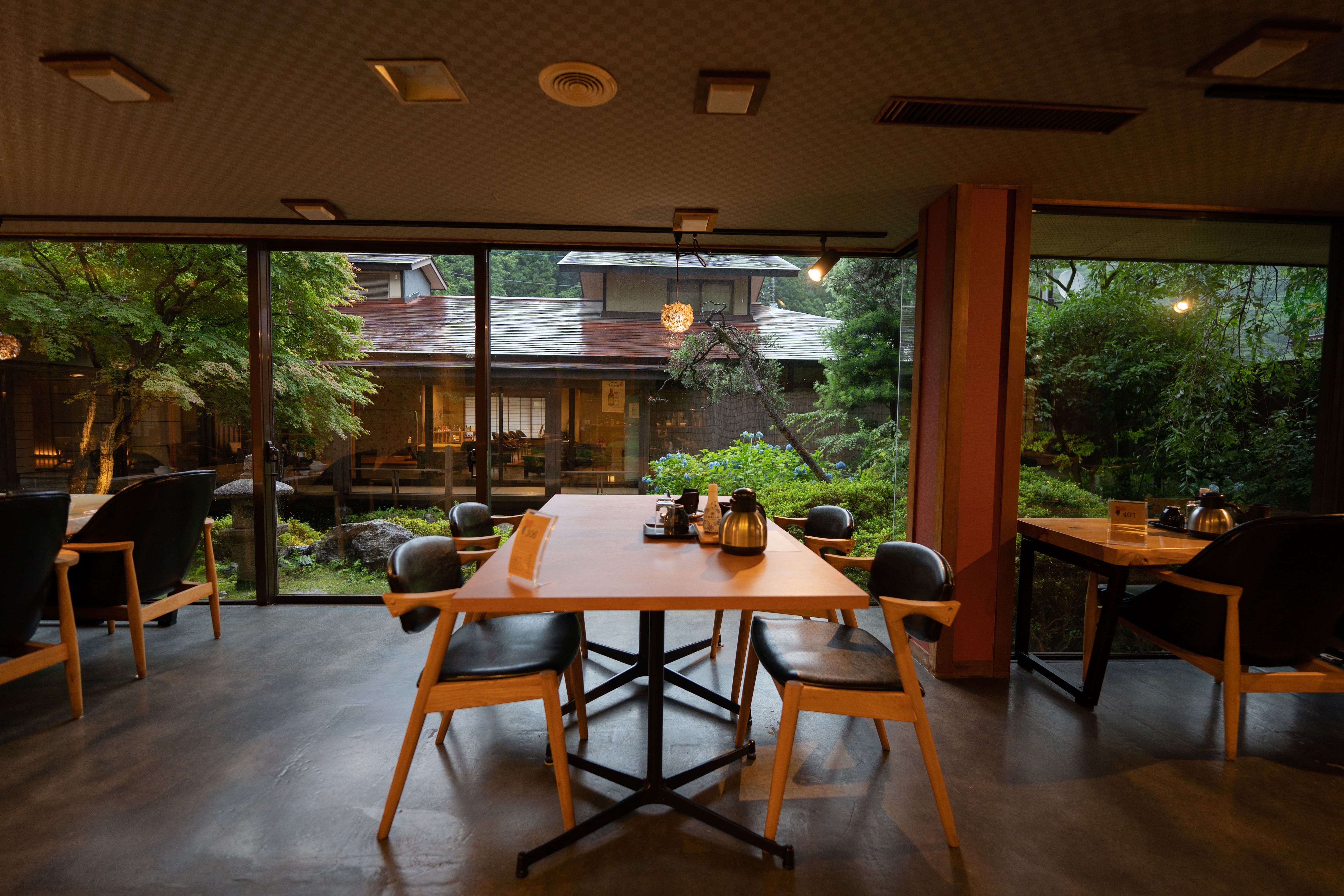 【restoran】
