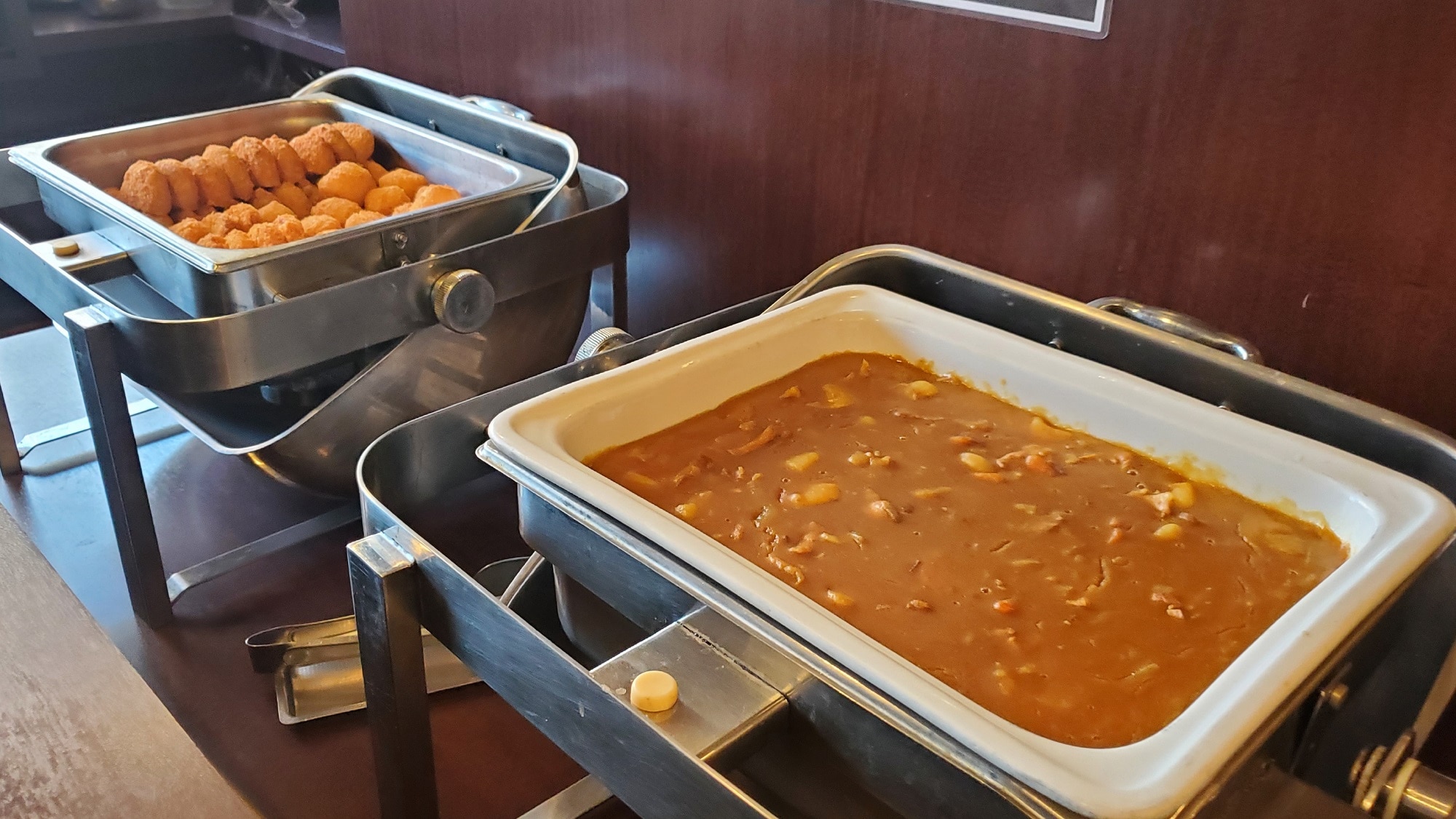 Buffet example: Meals