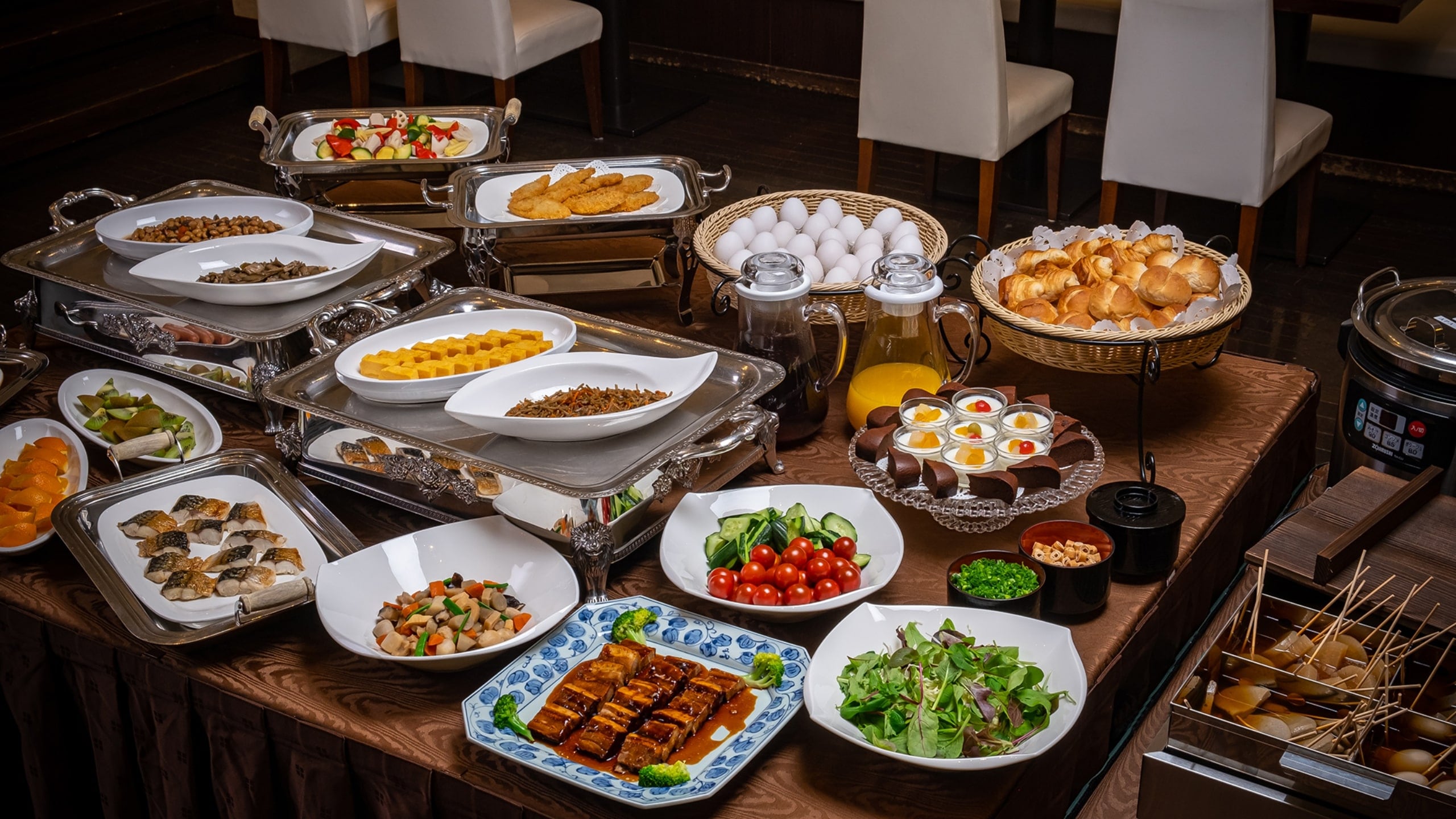 breakfast buffet