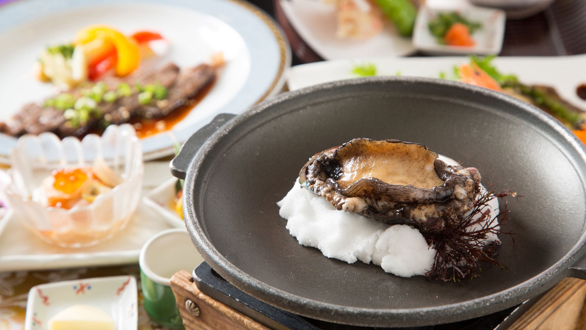 [Megumi Course] Grilled abalone
