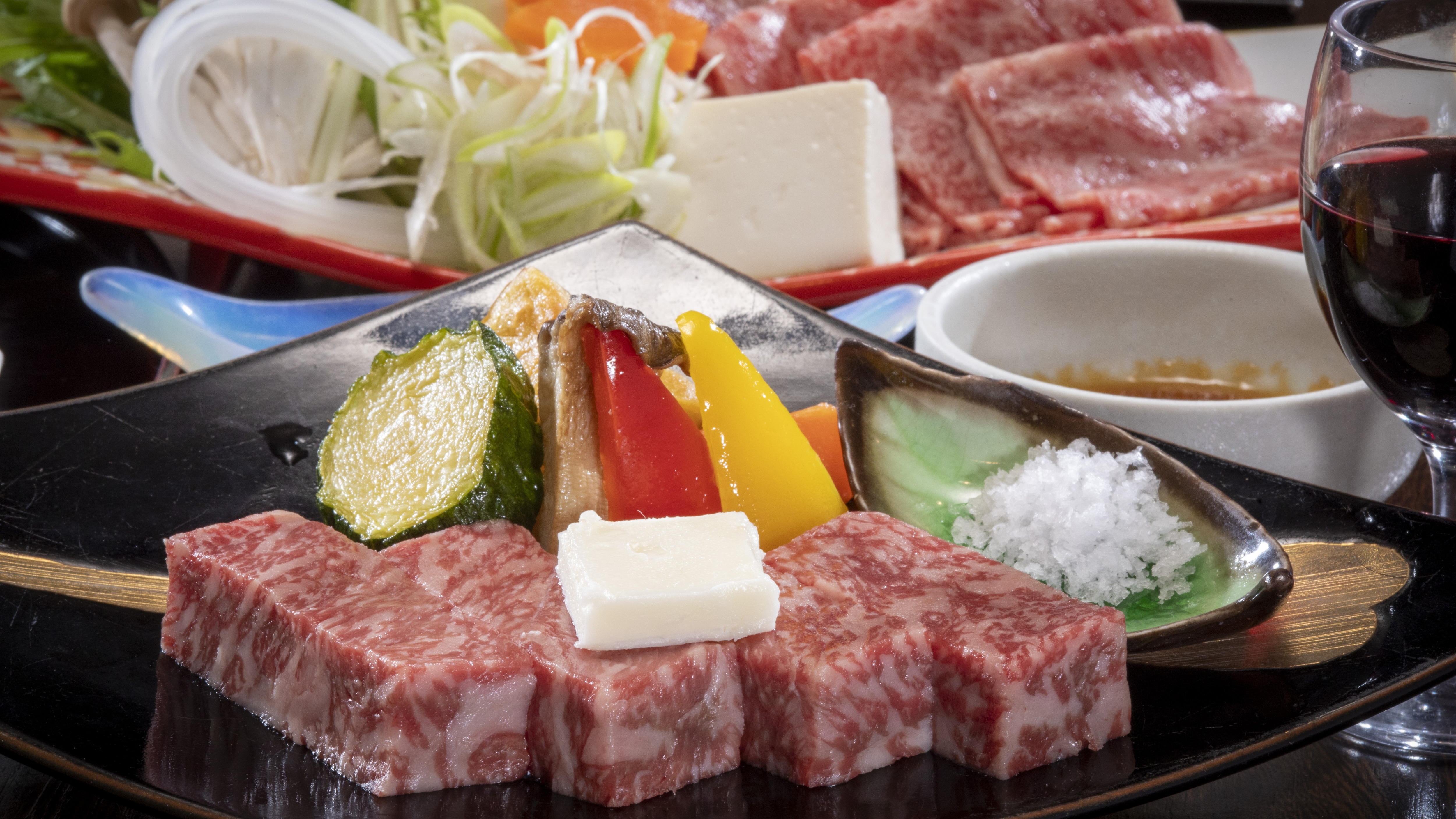【晚餐】品尝神奈川县南足柄的当地品牌牛肉，以多种方式烹制……【相模牛怀石料理】