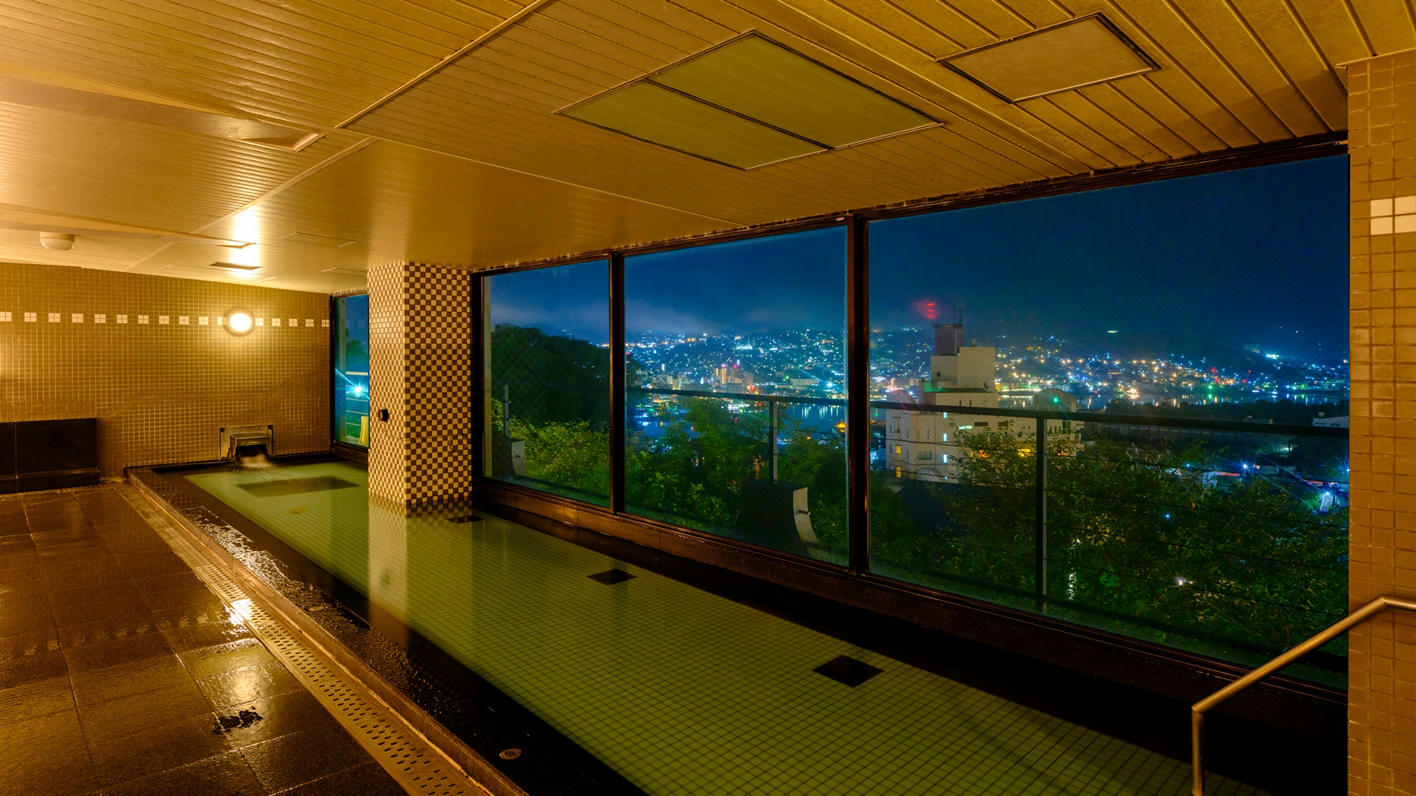 【觀景大浴場】