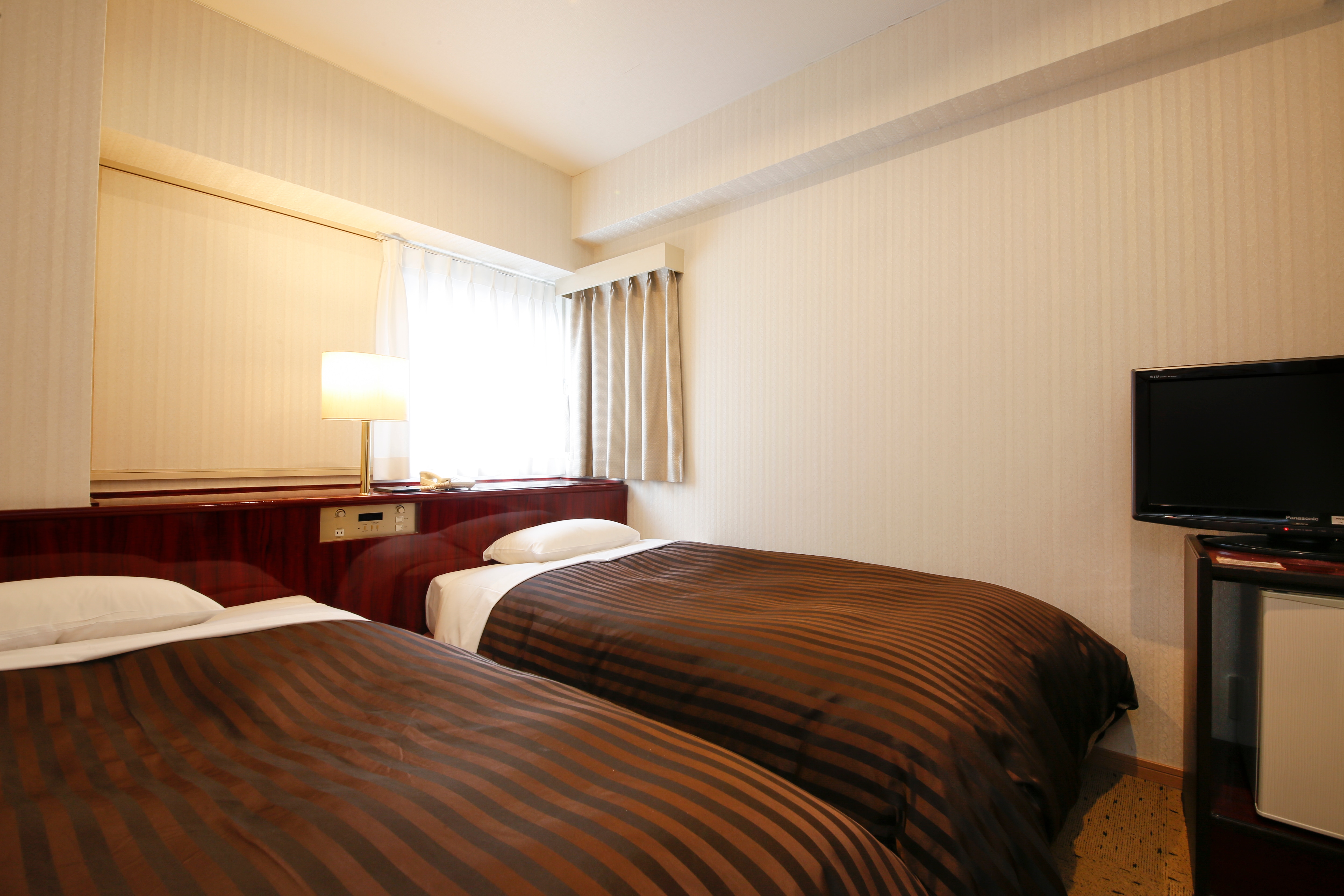 Twin room example ④