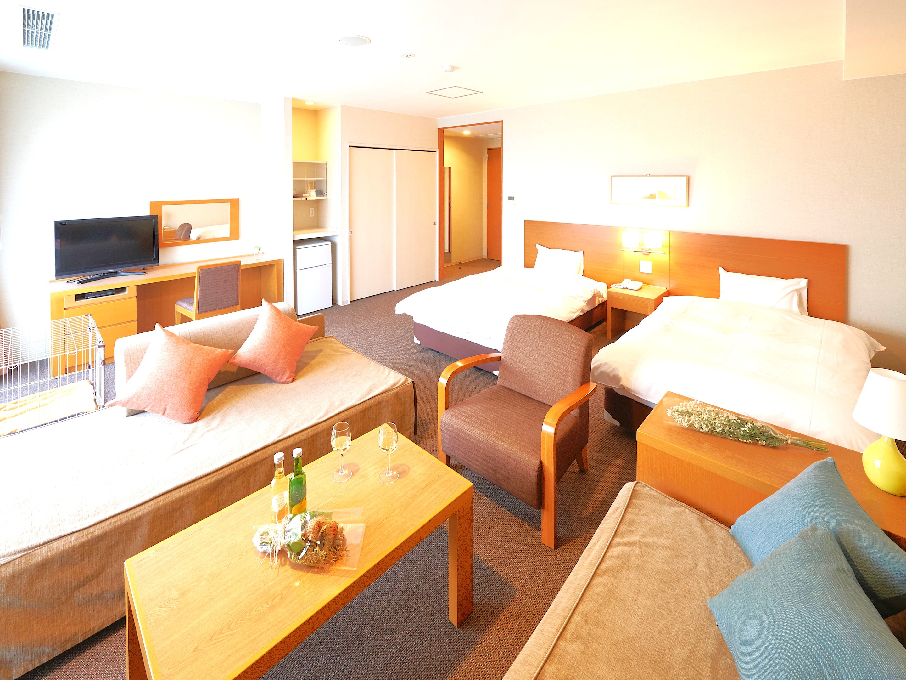 [Modern Western-style room] 38 square meters