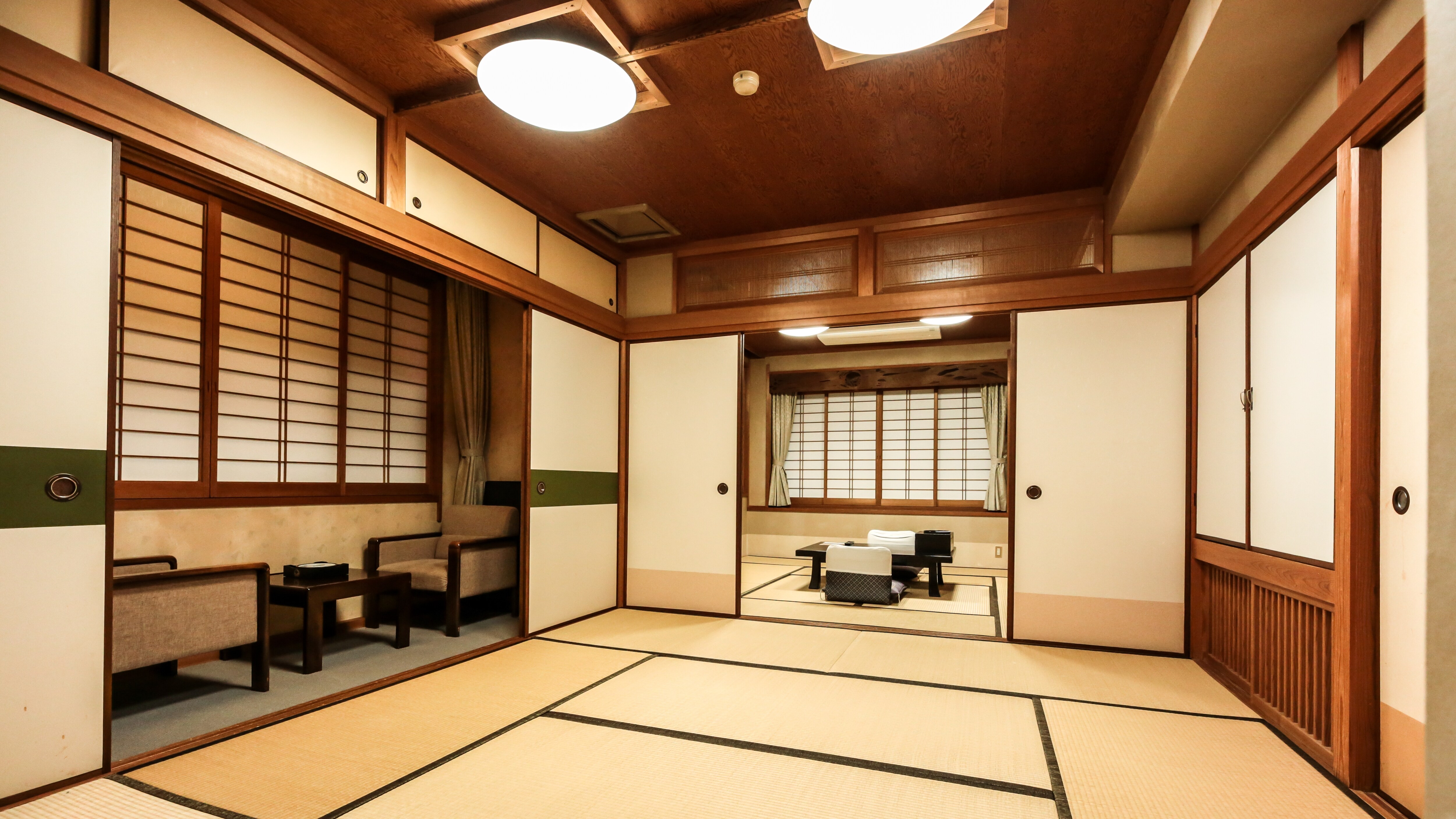 Upgraded Japanese-style room 317 ■