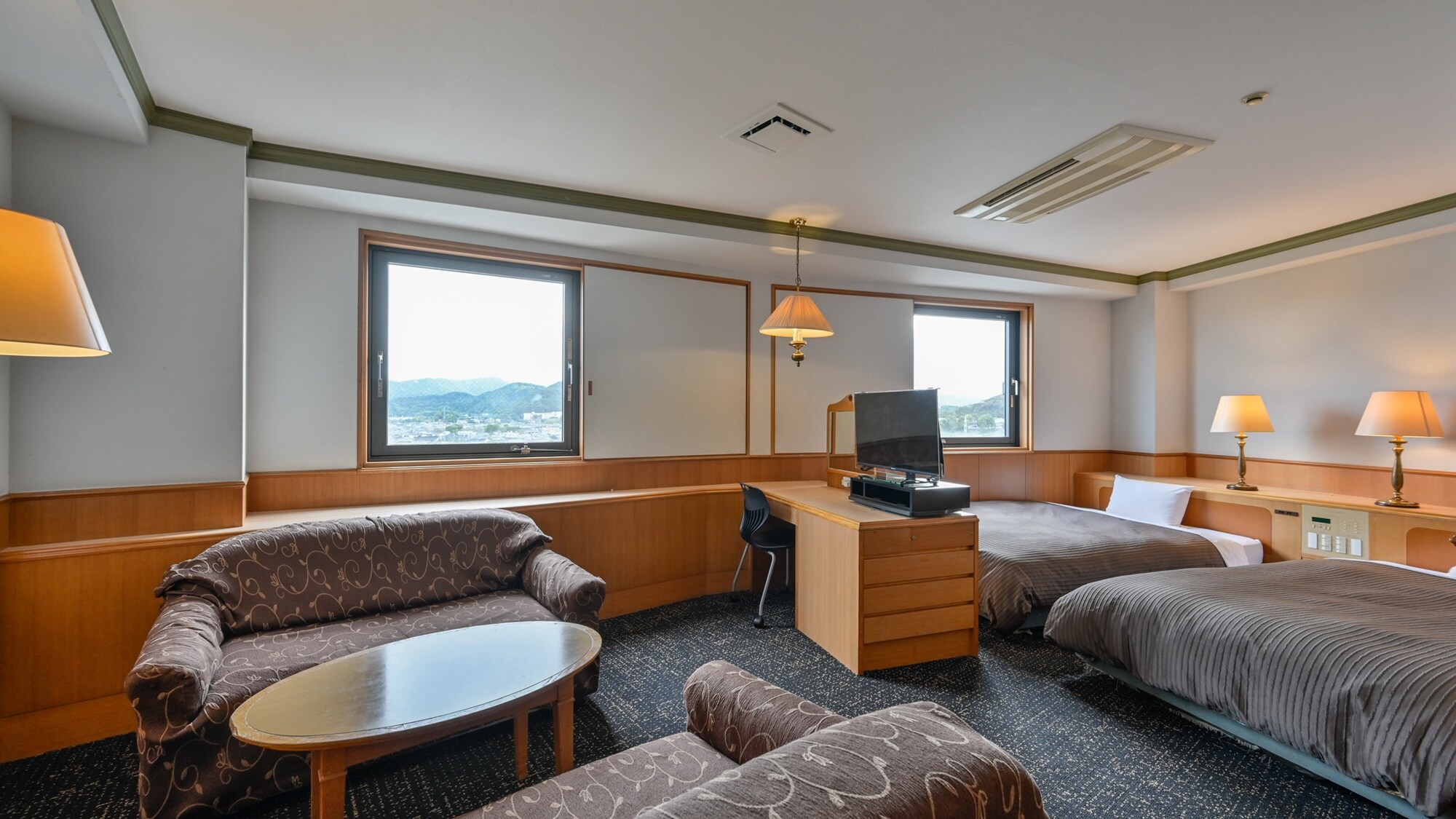 Deluxe Twin Room (30 square meters) Bed width 130cm/140cm