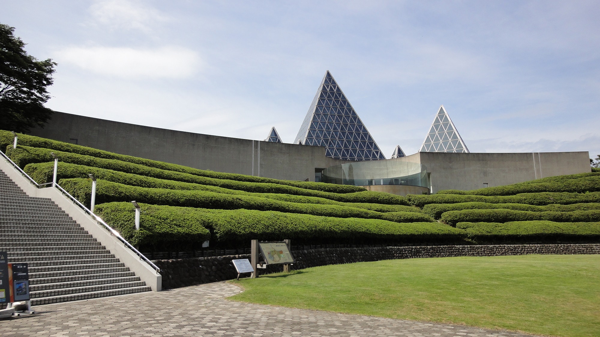 *[Nima Sand Museum] This is the Nima Sand Museum, famous for its one-year hourglass.