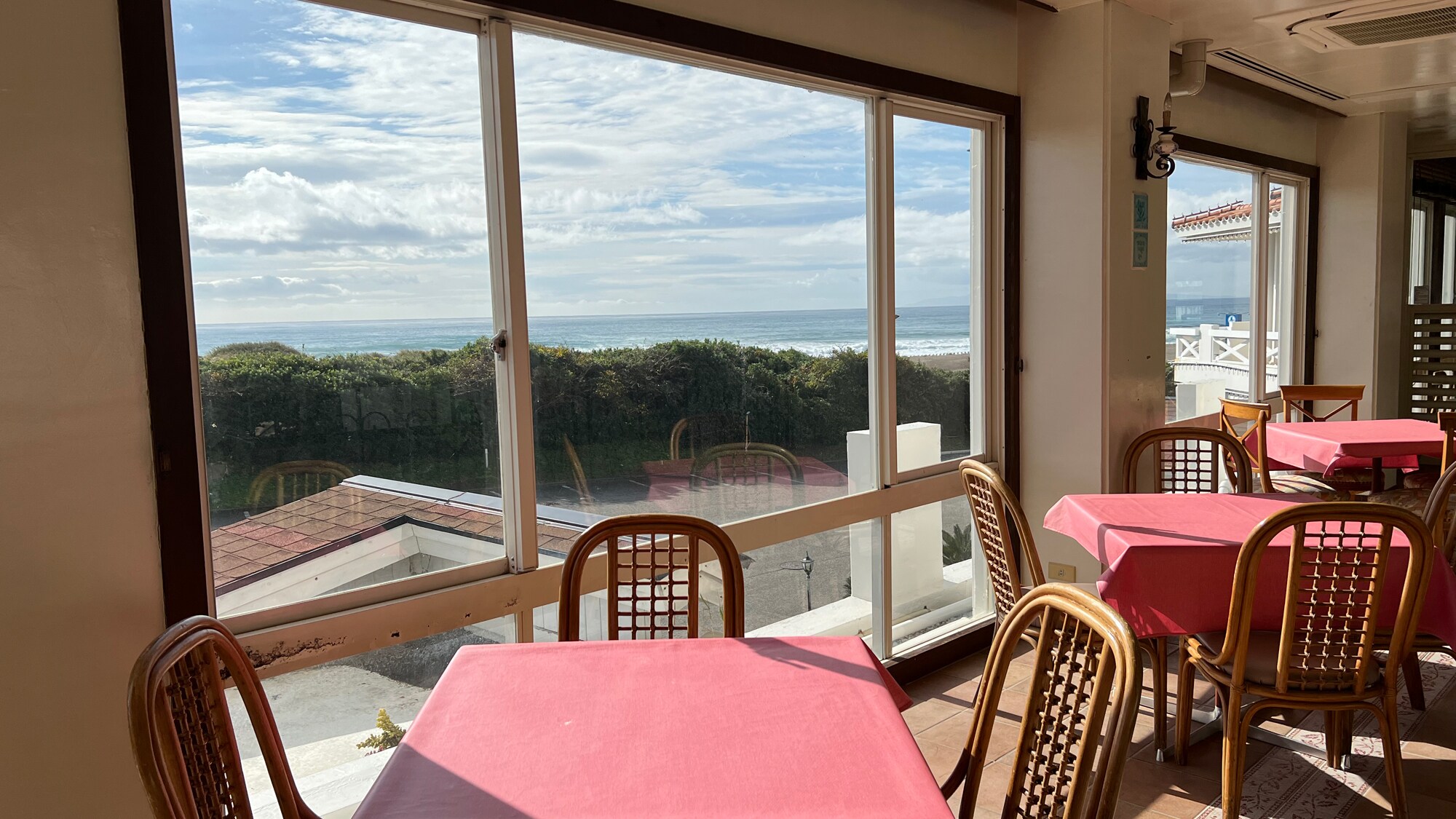 Ocean view from the restaurant (image)