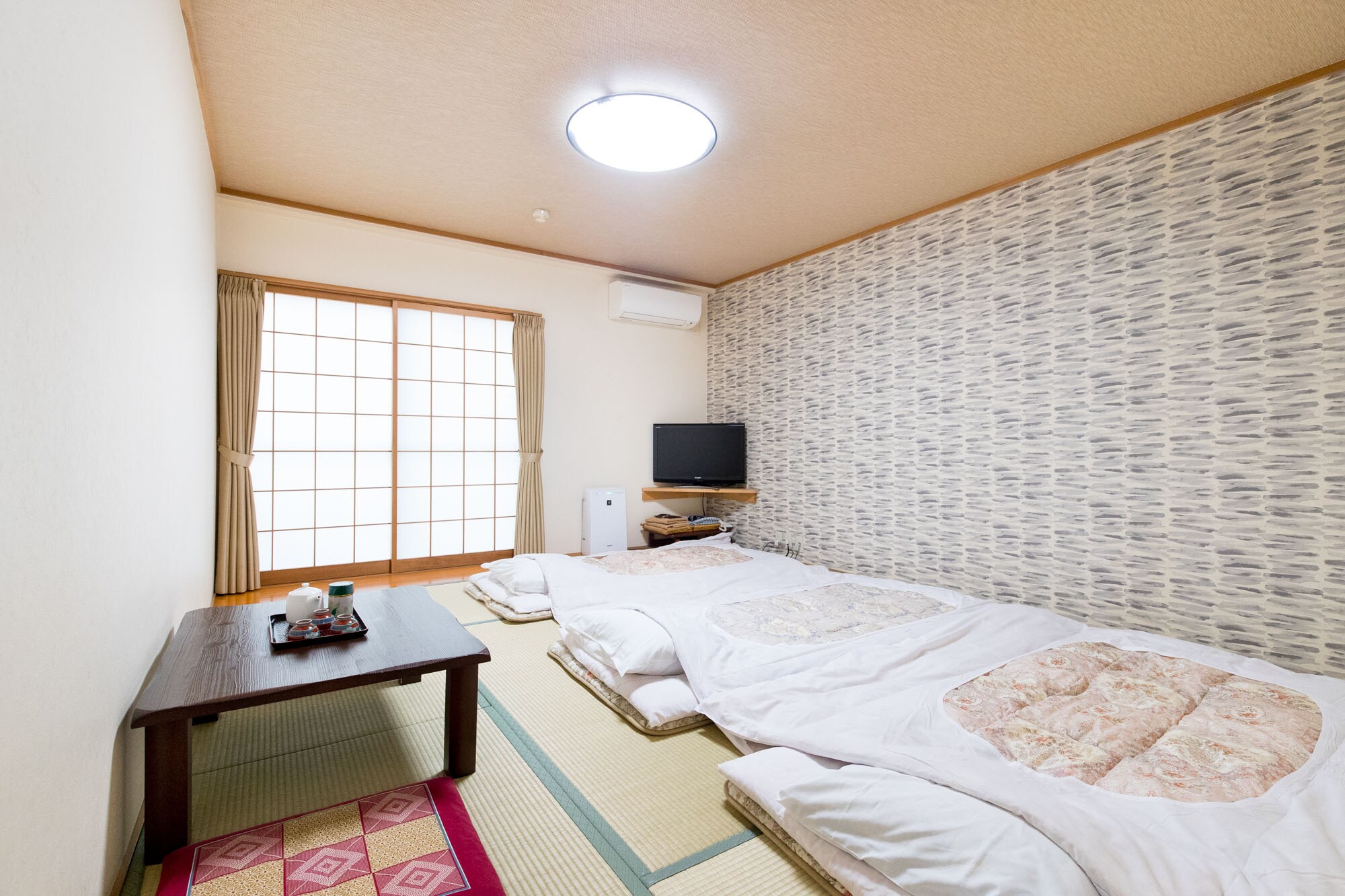 Non-smoking Japanese-style room 8 tatami mats
