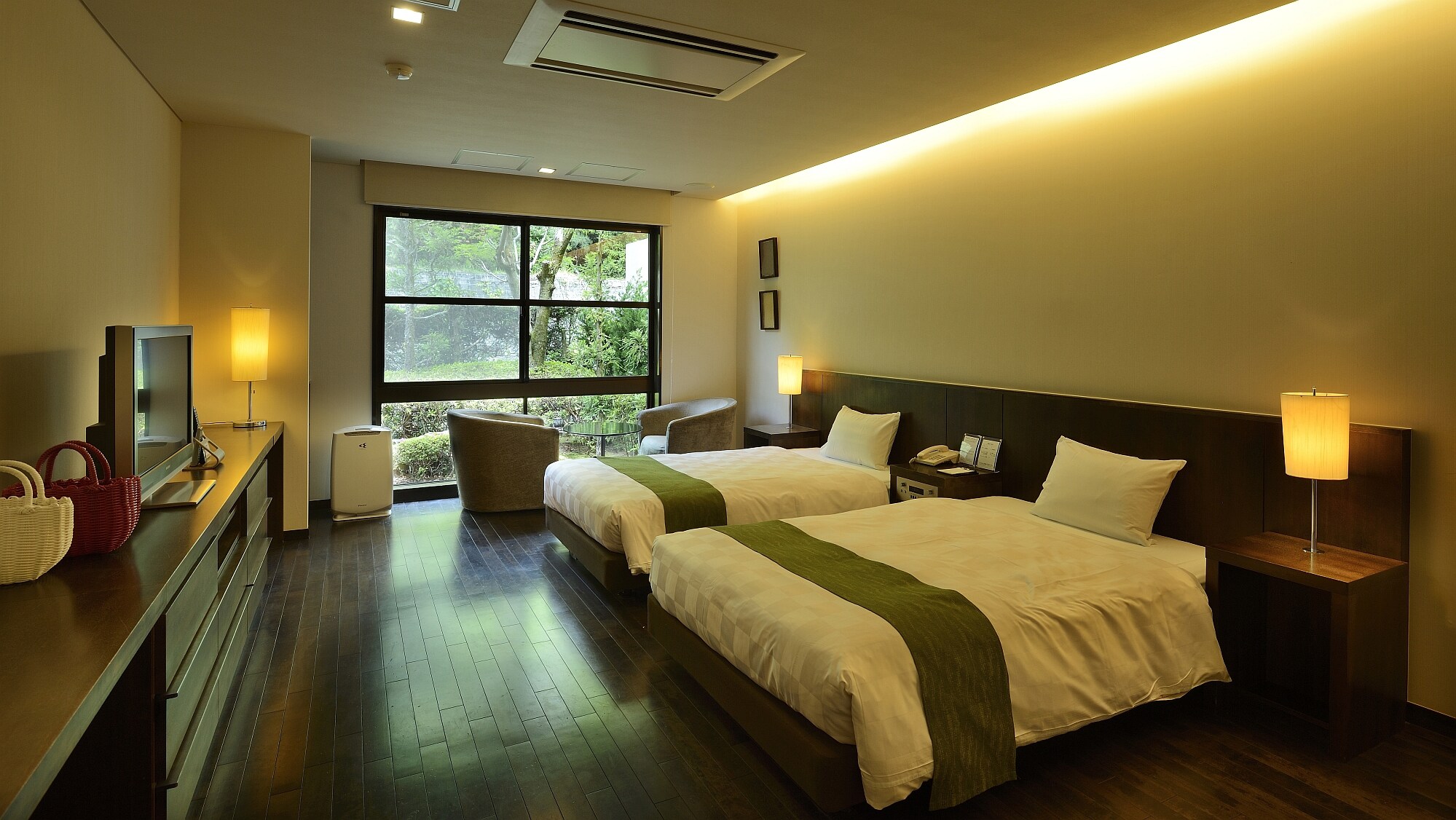 Twin room example