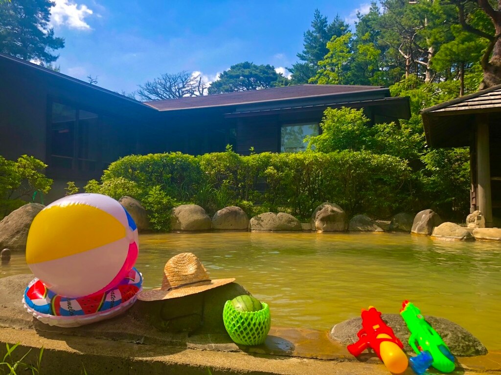 hot spring pool