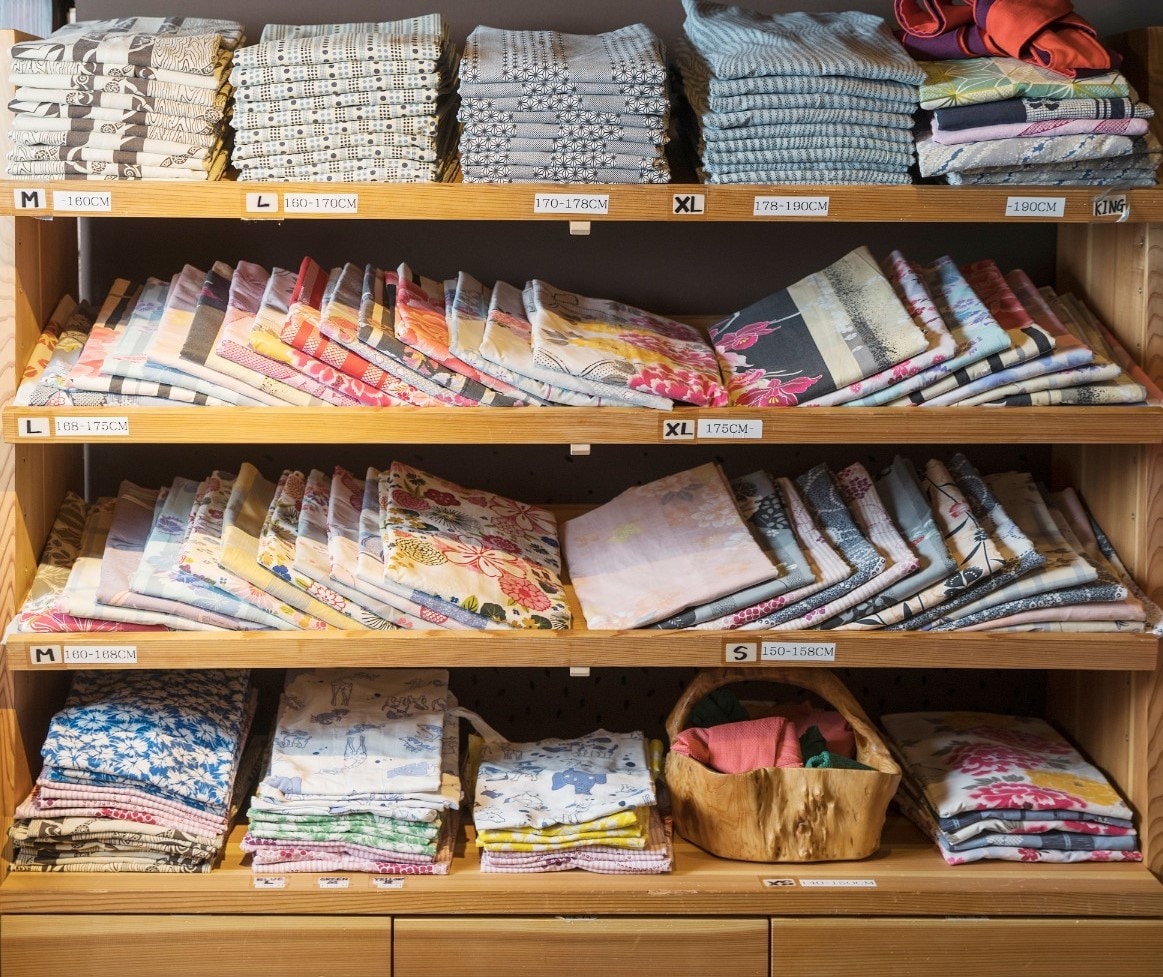 Pakaian kamar (Yukata)