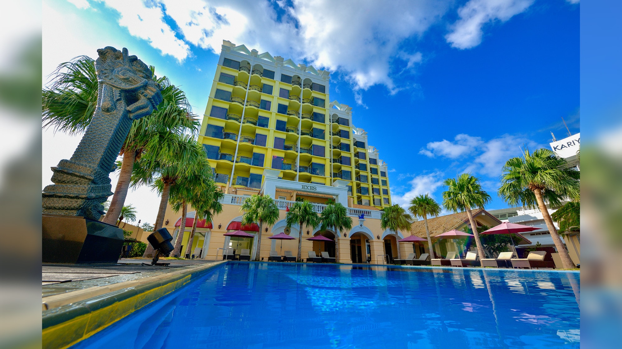 [Hotel exterior]