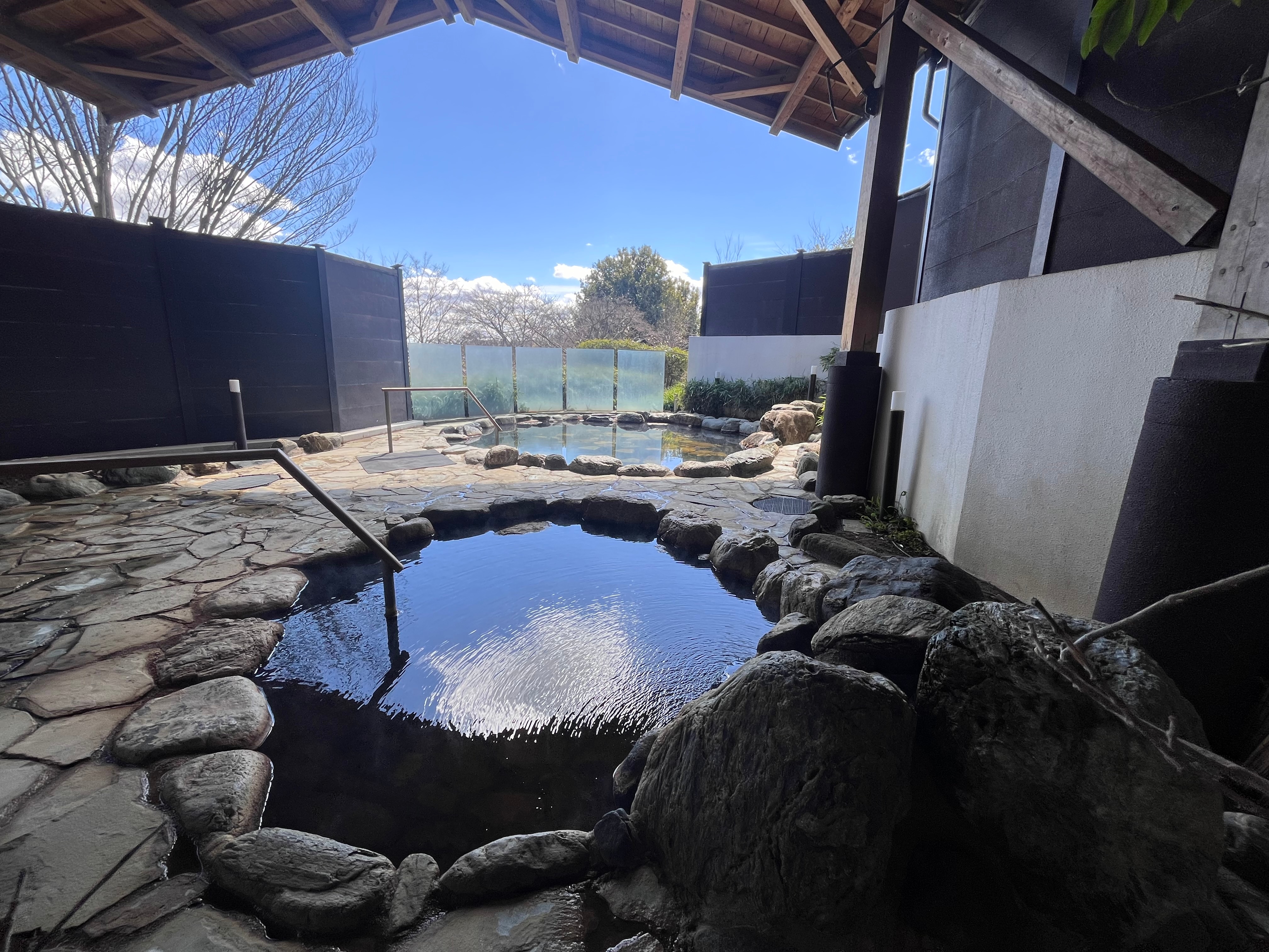 Open-air bath