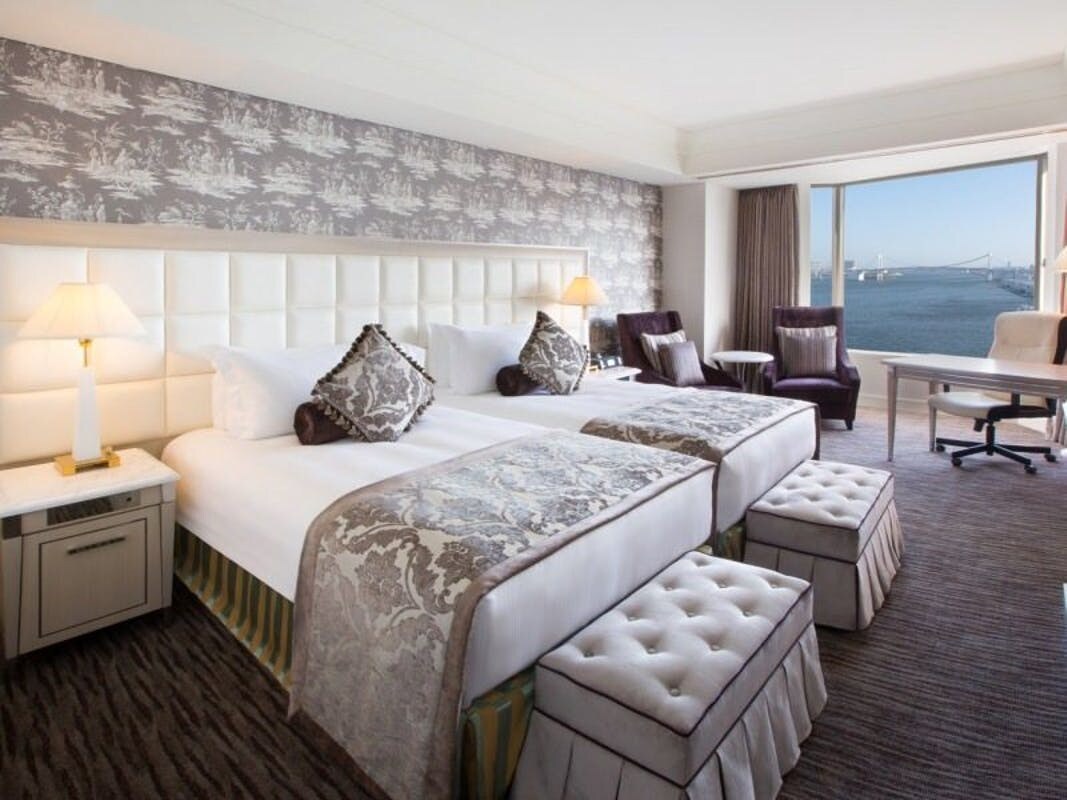Executive Superior Bay View Twin (18th and 19th floors) 2