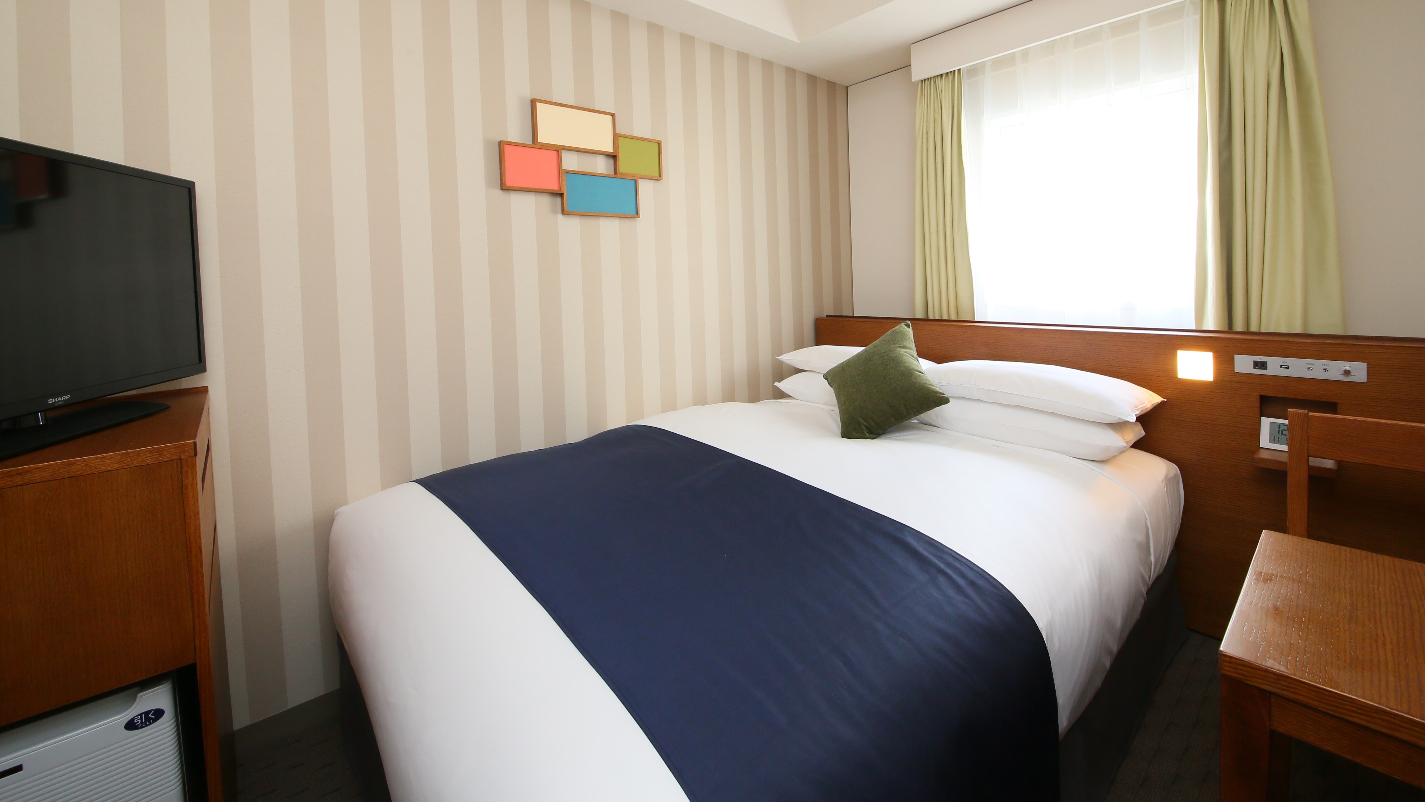 [Semi-double room] Area 13㎡ / Bed width 140cm