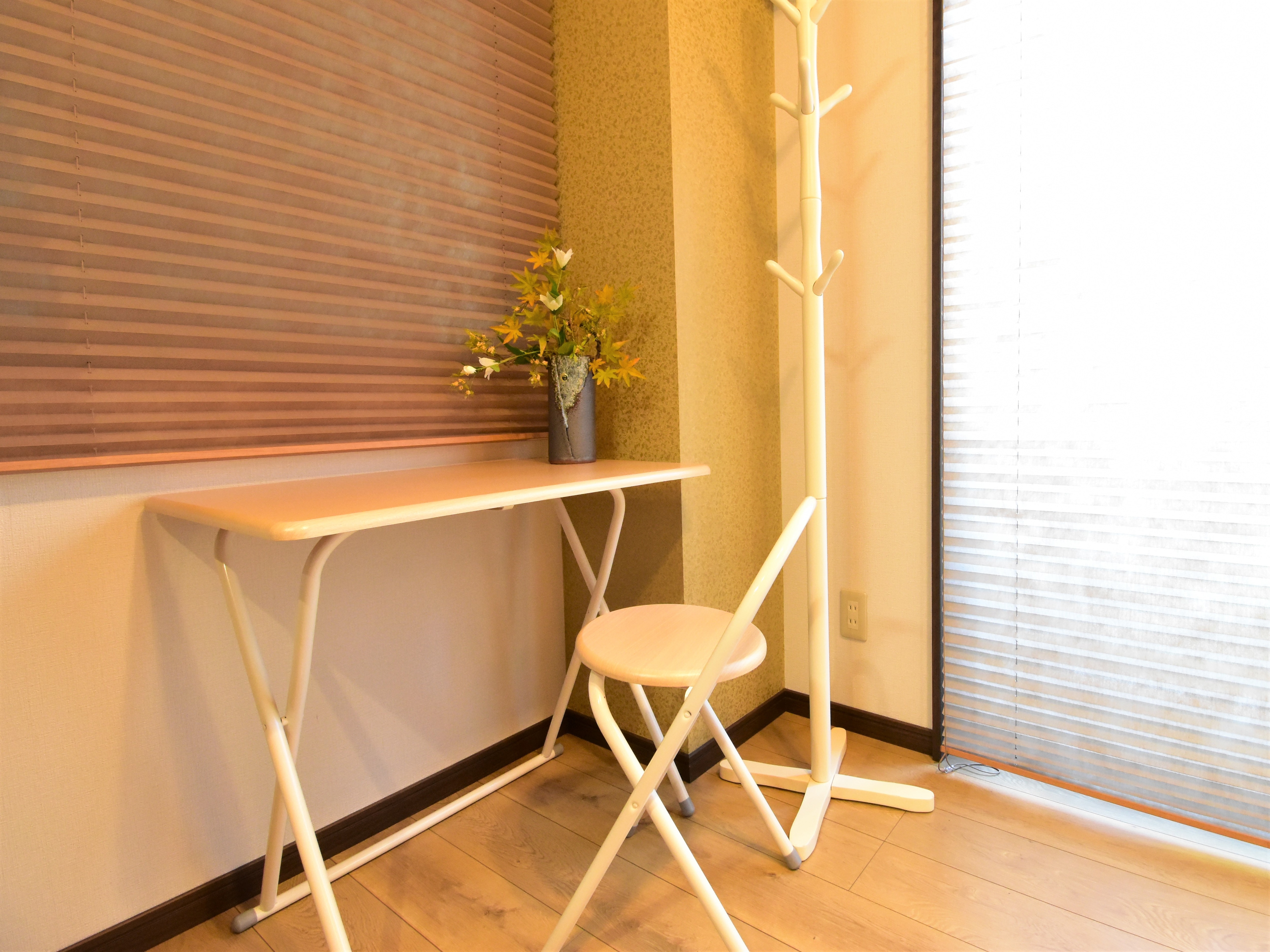 Room 201 (work desk)