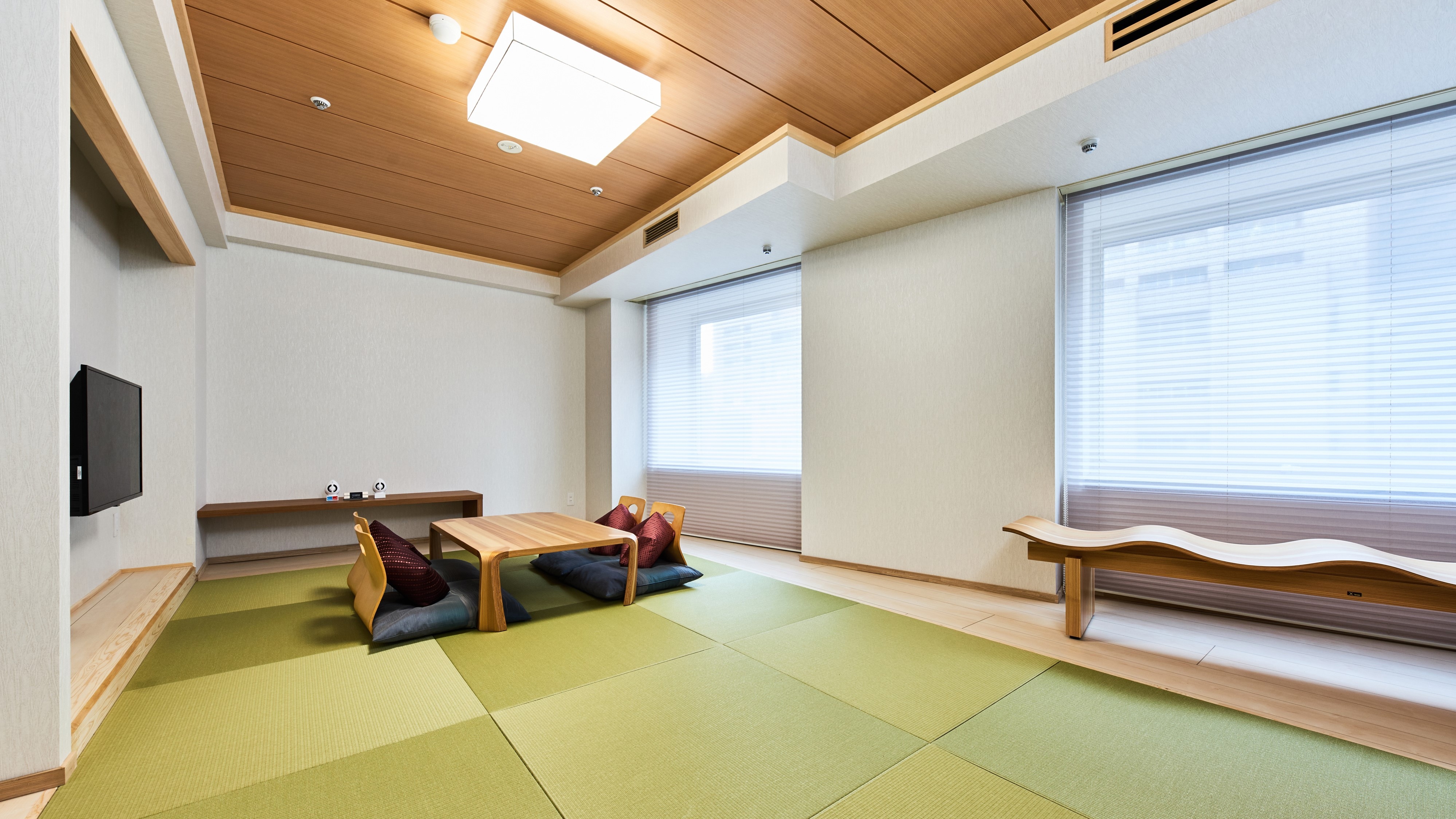An example of a Japanese-style room ■ Approximately 28㎡ ■ (Interior and furnishings may vary depending on the room)