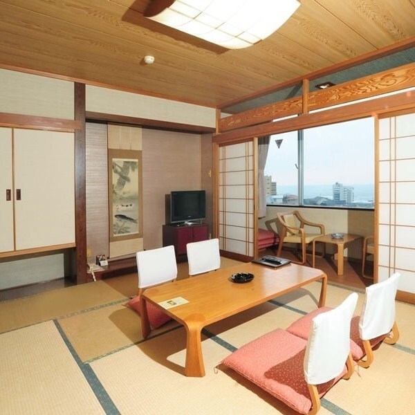 Japanese-style room